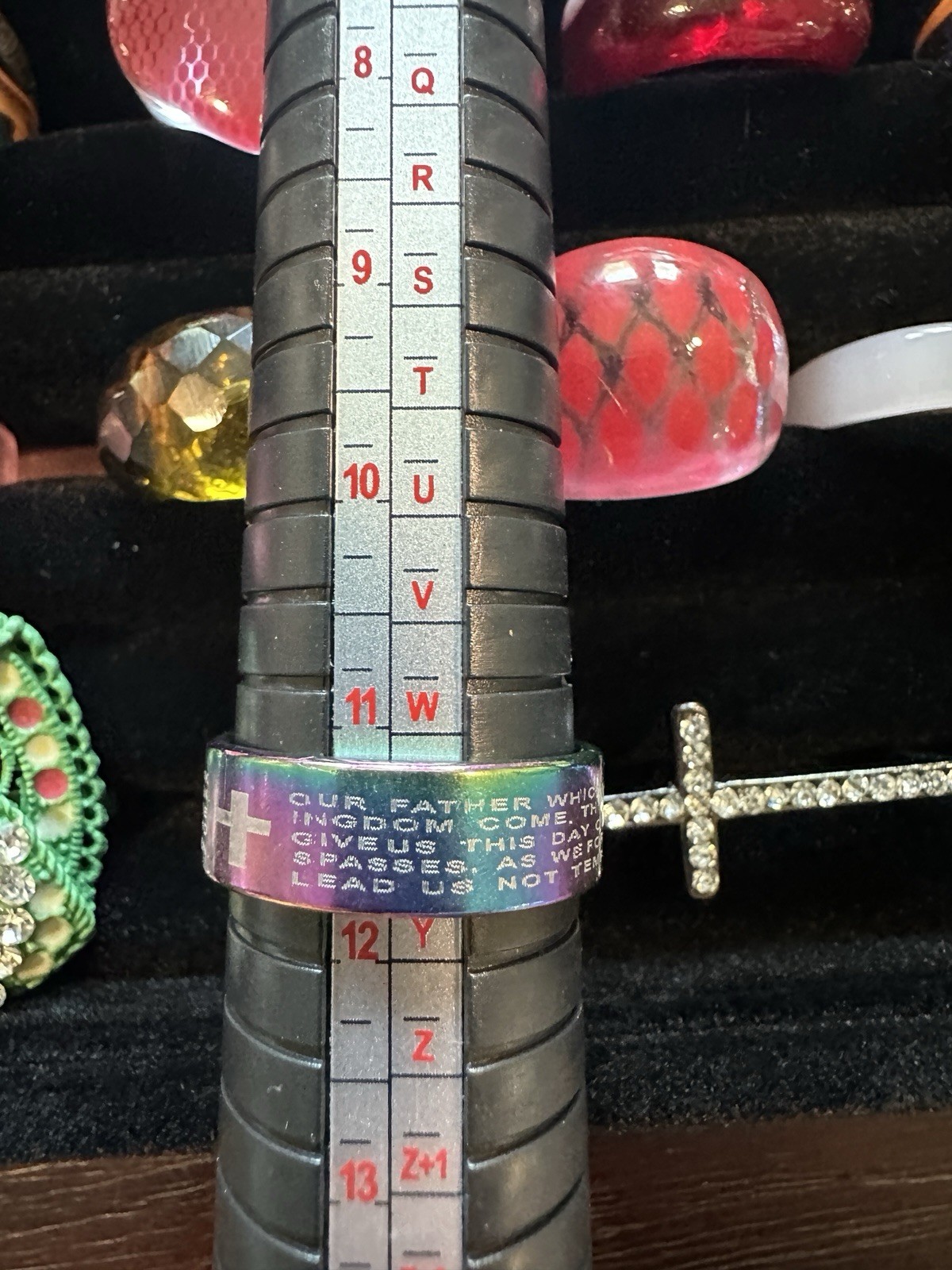Lot #1: Mixed Sized Rings, 15 Glass style + 5 other types