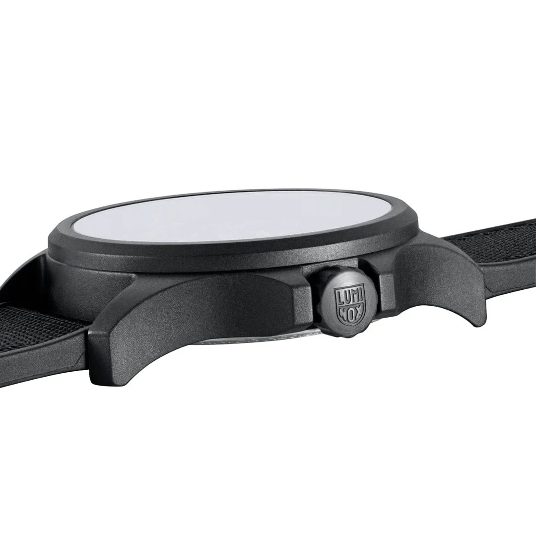Luminox Men’s Atacama Field Sapphire Quartz Watch – XL.1971.SET NEW