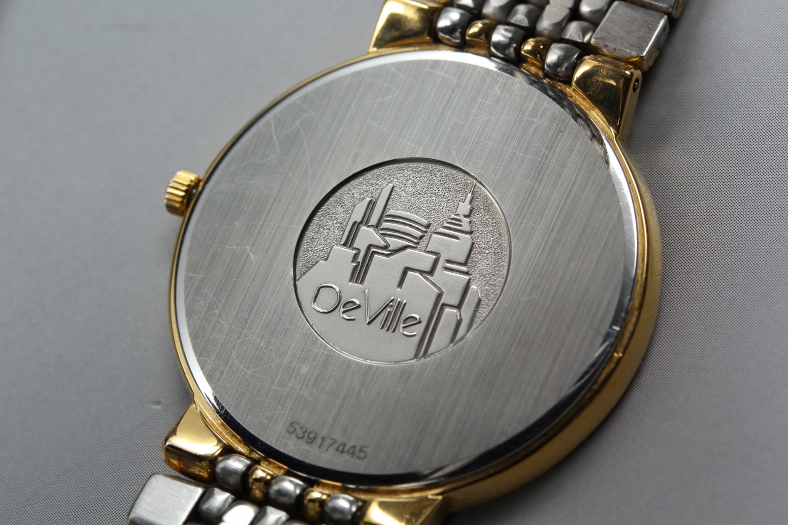 Vintage w/ Box Omega De Ville Cal.1378 Gold White Roman Quartz Men Watch JAPAN
