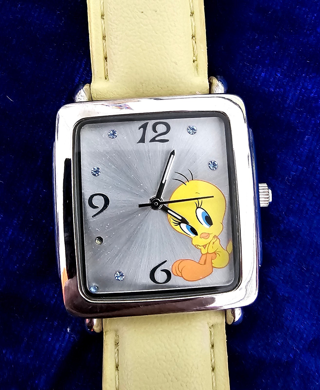 Tweety Bird Watch 2007 Warner Bro 2200/723AV SR626SW Quartz Leather new battery