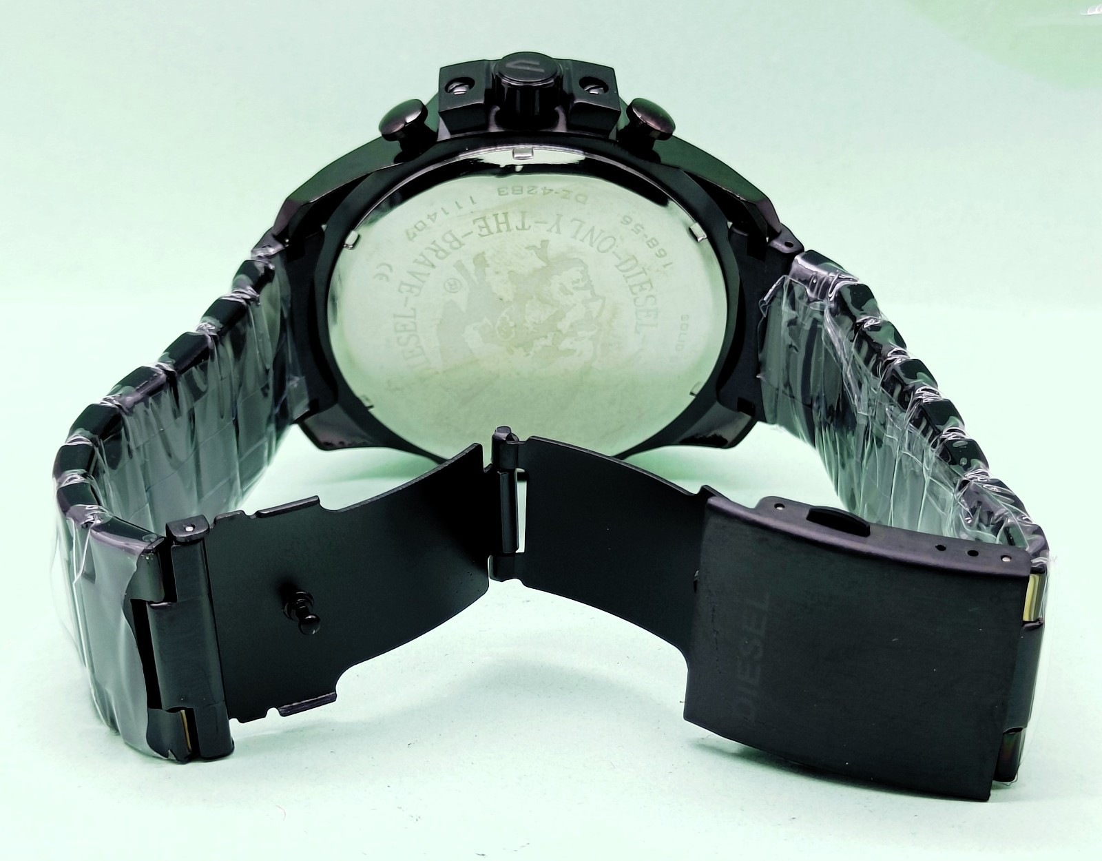 Fantastic Diesel 10 Bar “ONLY THE BRAVE” Chronograph Quartz Men’s Wrist Watch