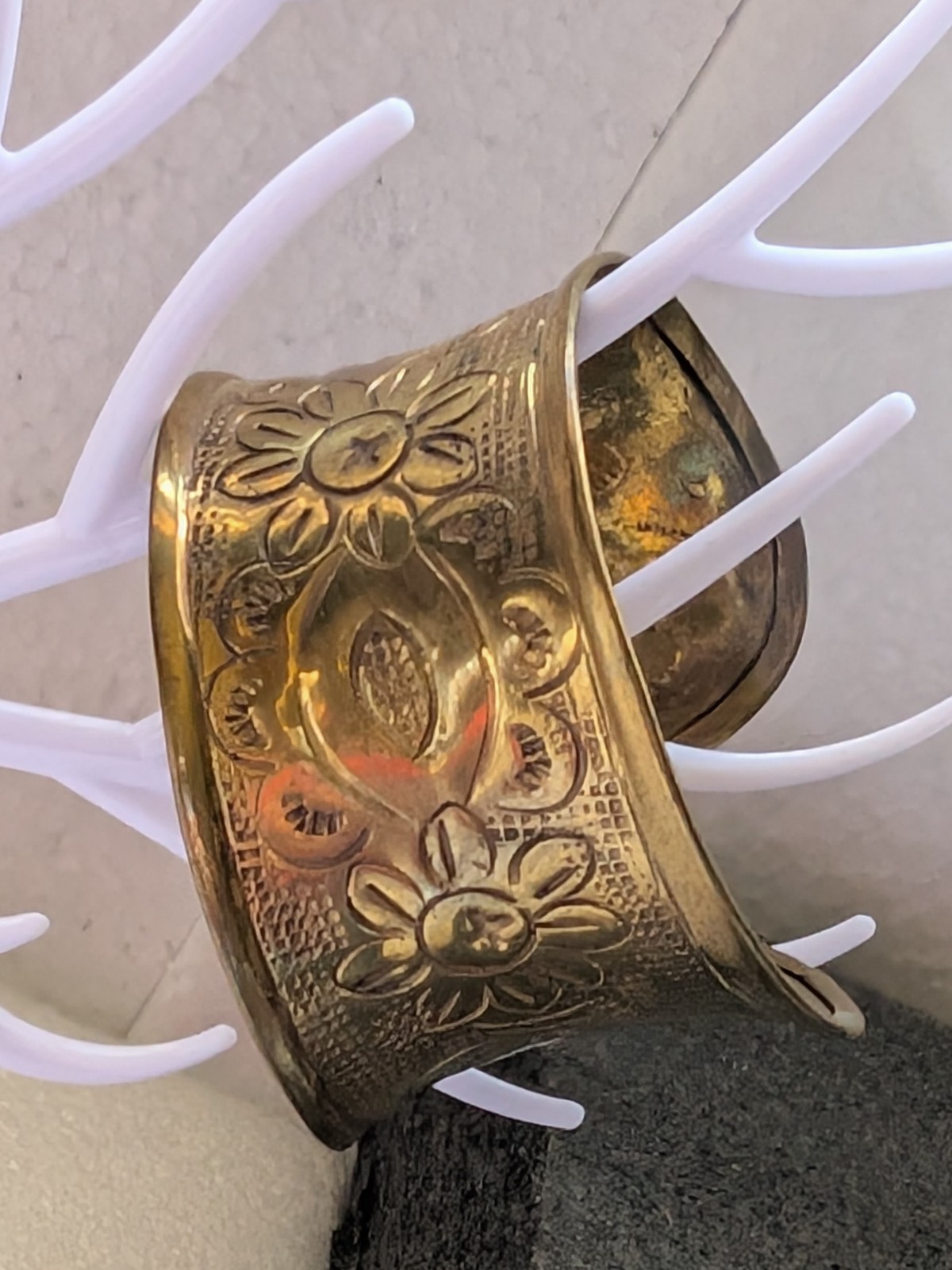 Vintage Statement Ornate Open Wide Cuff Bracelet Brass Engraved 35-41mm Wide 41g