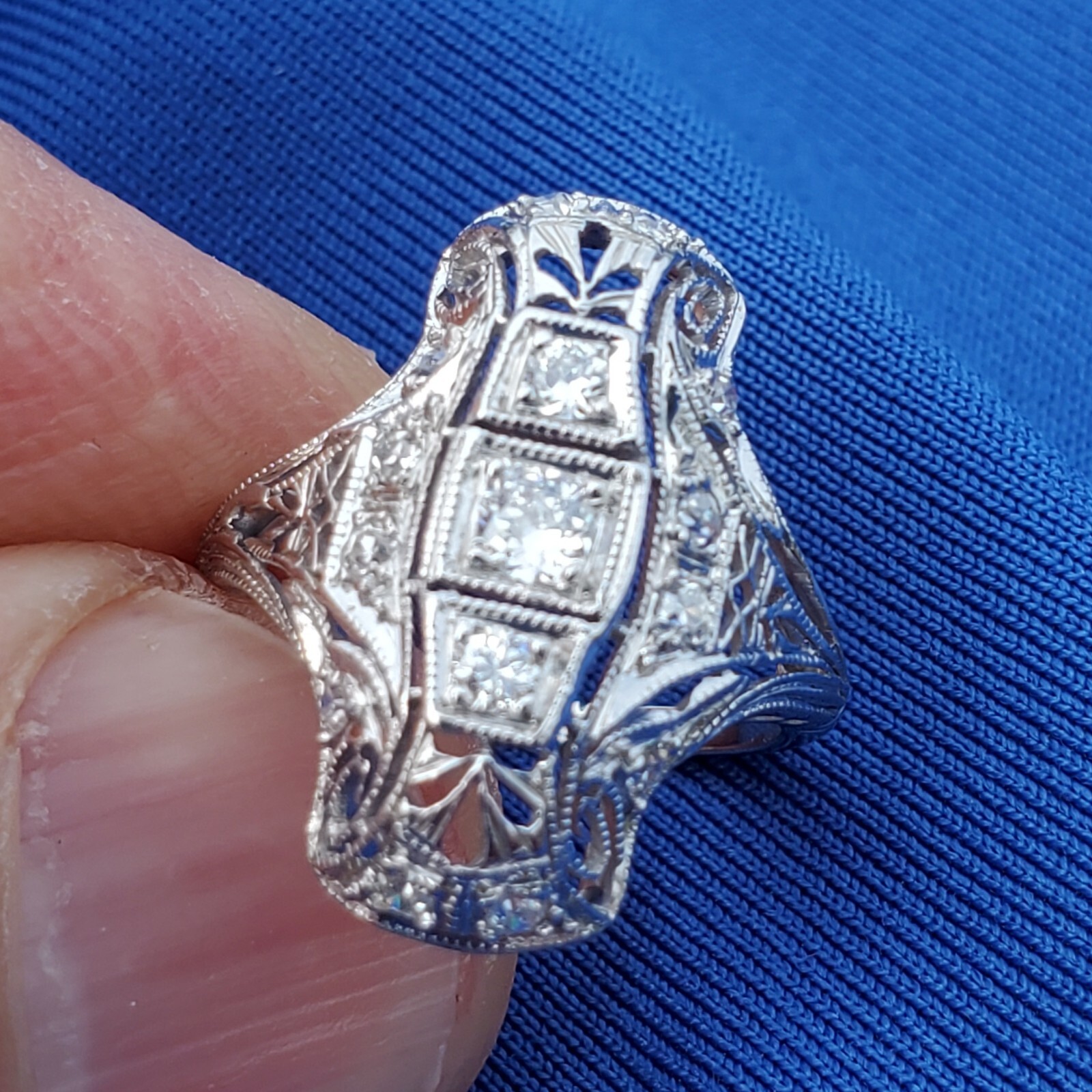 Originbal EARTH MINED DIAMOND ART Deco Engagement Ring Antique PLATINUM Filigree