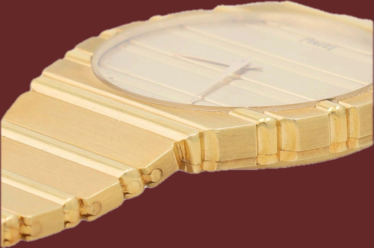 Piaget Polo 18k Gold Men’s Watch – 7661 C701 Original Case and TGS Certification
