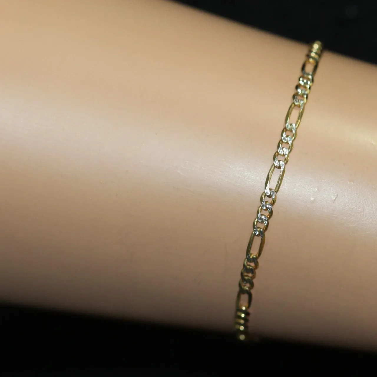 10k Yellow Gold Diamond Cut Fiagro Bracelet 7 inches