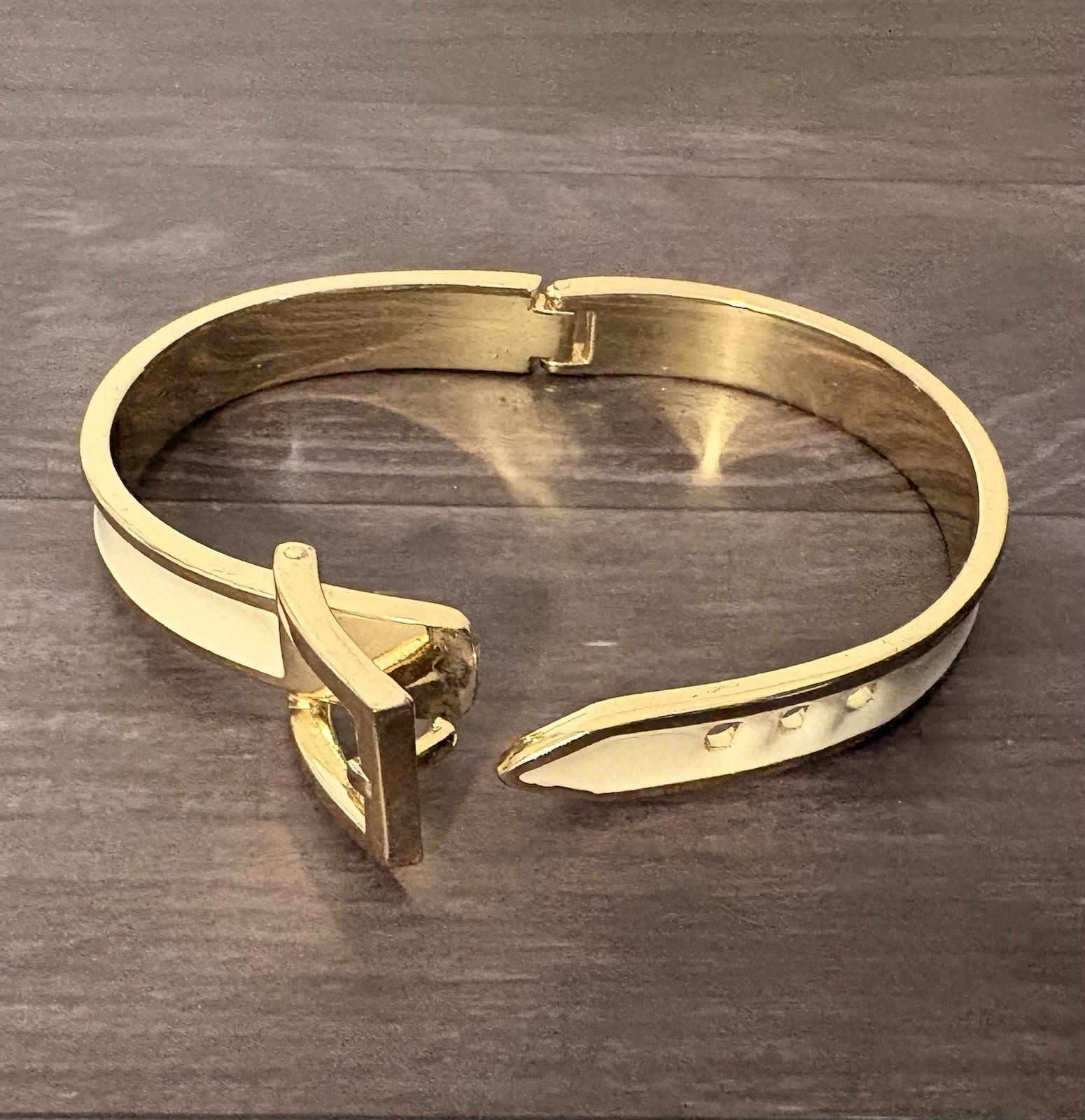 Stella & Dot Breezeblock Enamel Bangle & Gold Tone Buckle Bracelet Stack Set