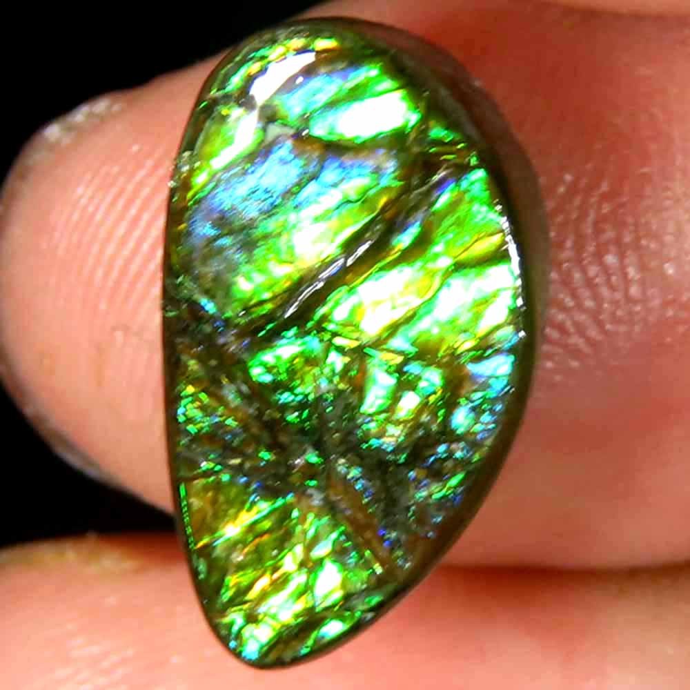 6.45Cts.100%Natural Multi Fire Ammolite Fancy Cabochon 9x15x4mm Losse Gemstone