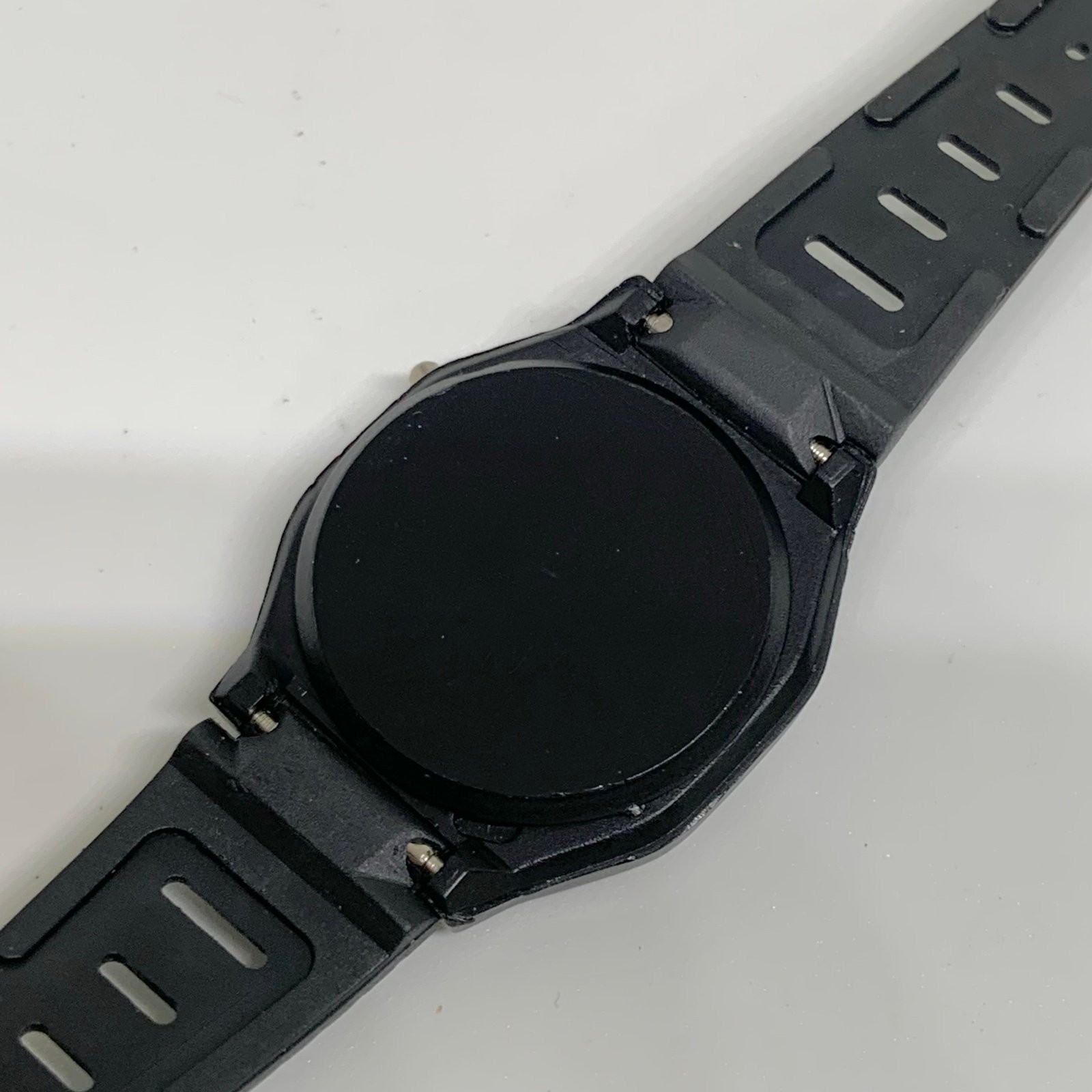 Vintage Oryntex Lcd quartz digital kids/women watch 26mm black tone running