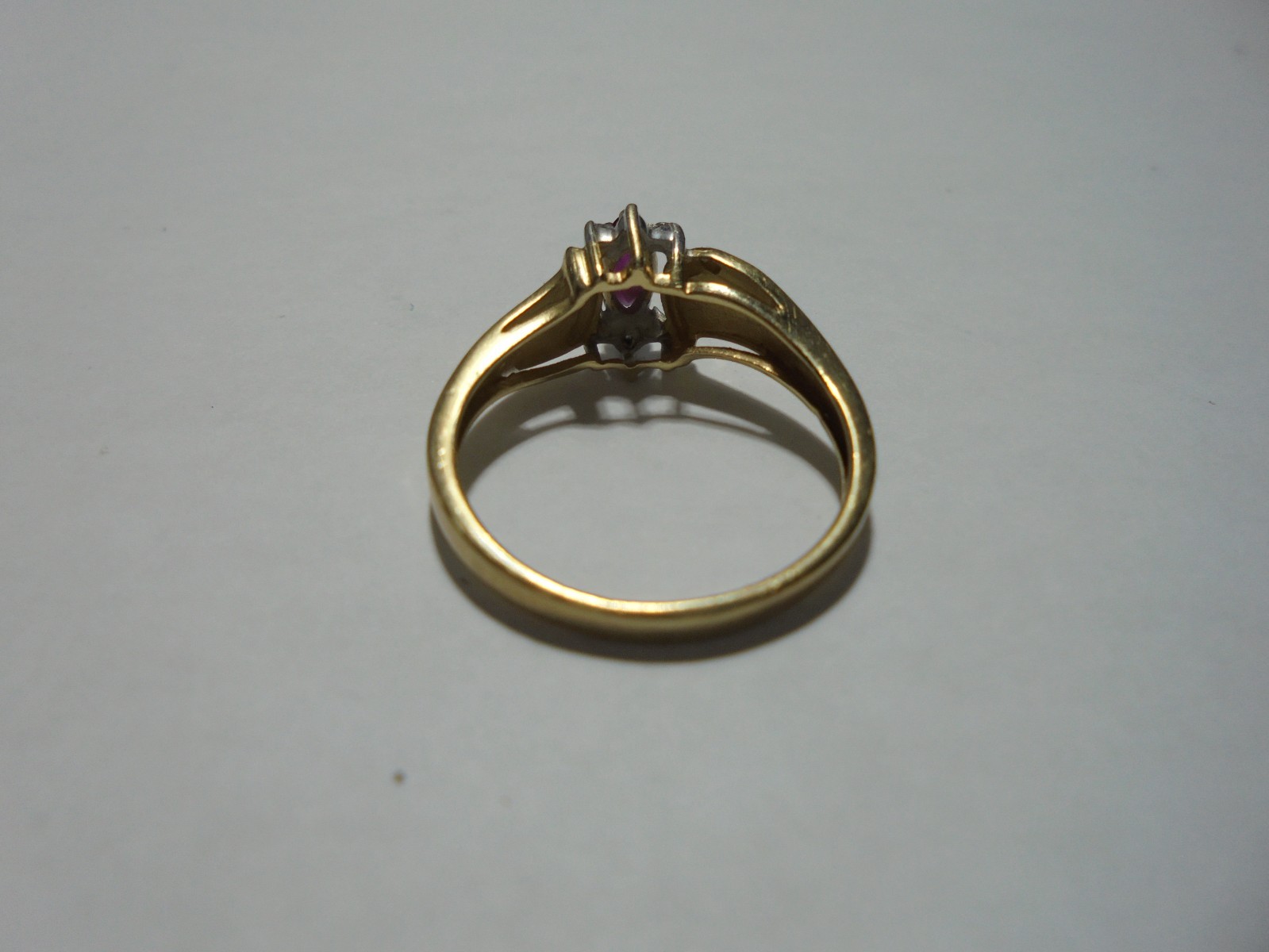 14kt Yellow Gold Ruby Ring size 6.25 vintage possible antique