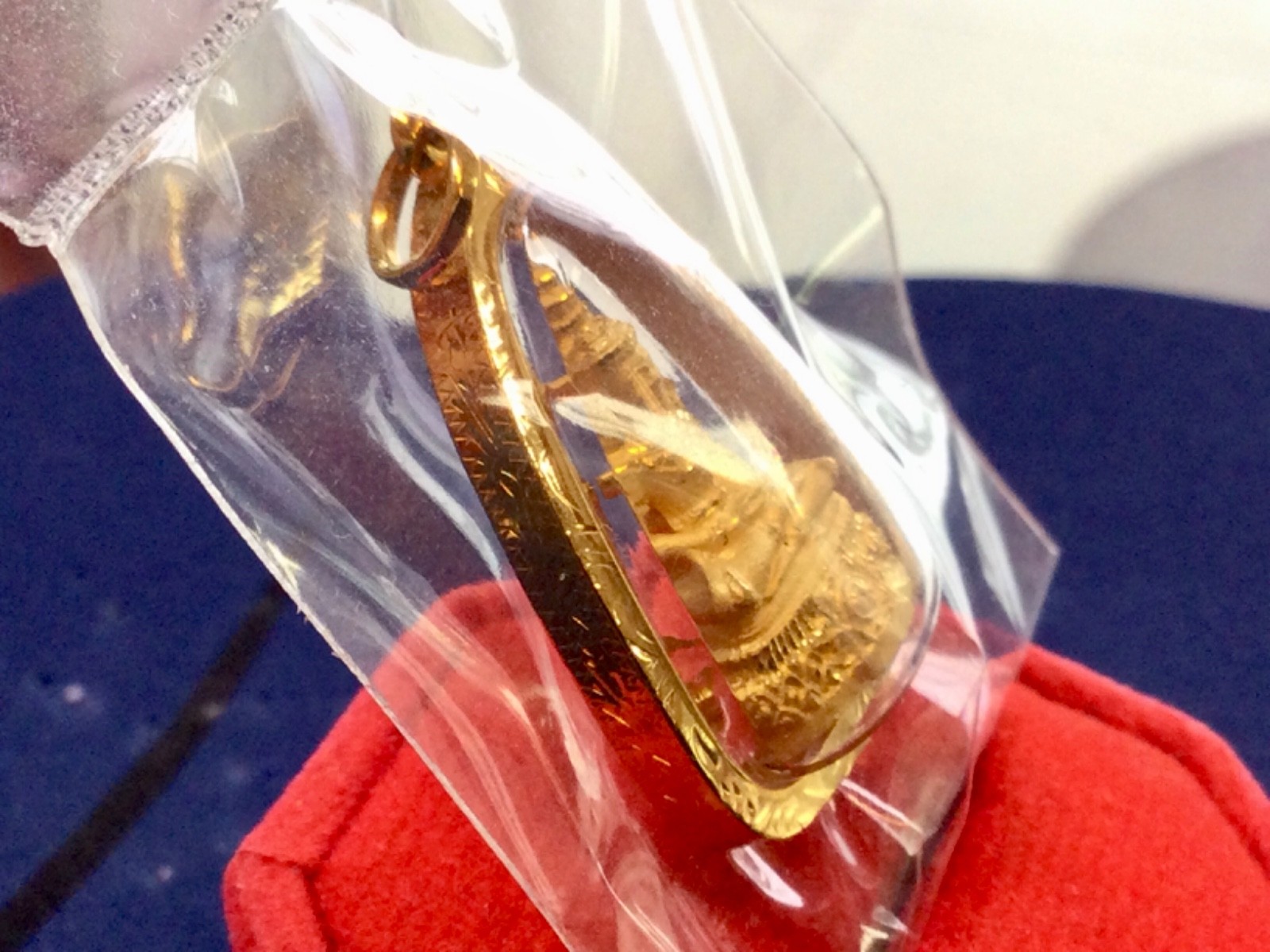 18K Gold Frame Pendent Emerald Buddha Gold Pendent Thailand Amulet Man Women