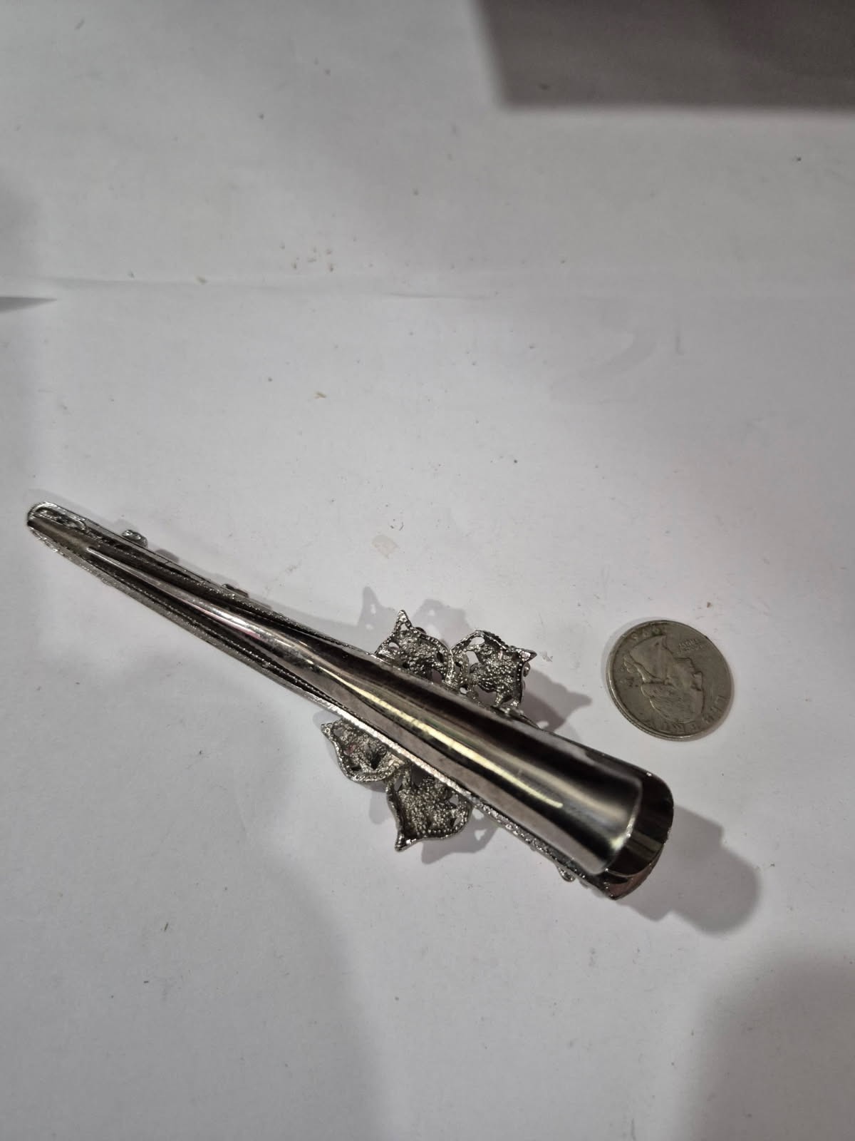 Vintage Floral Butterfly Alligator Style Silver 5″ Hair Clip DRS3