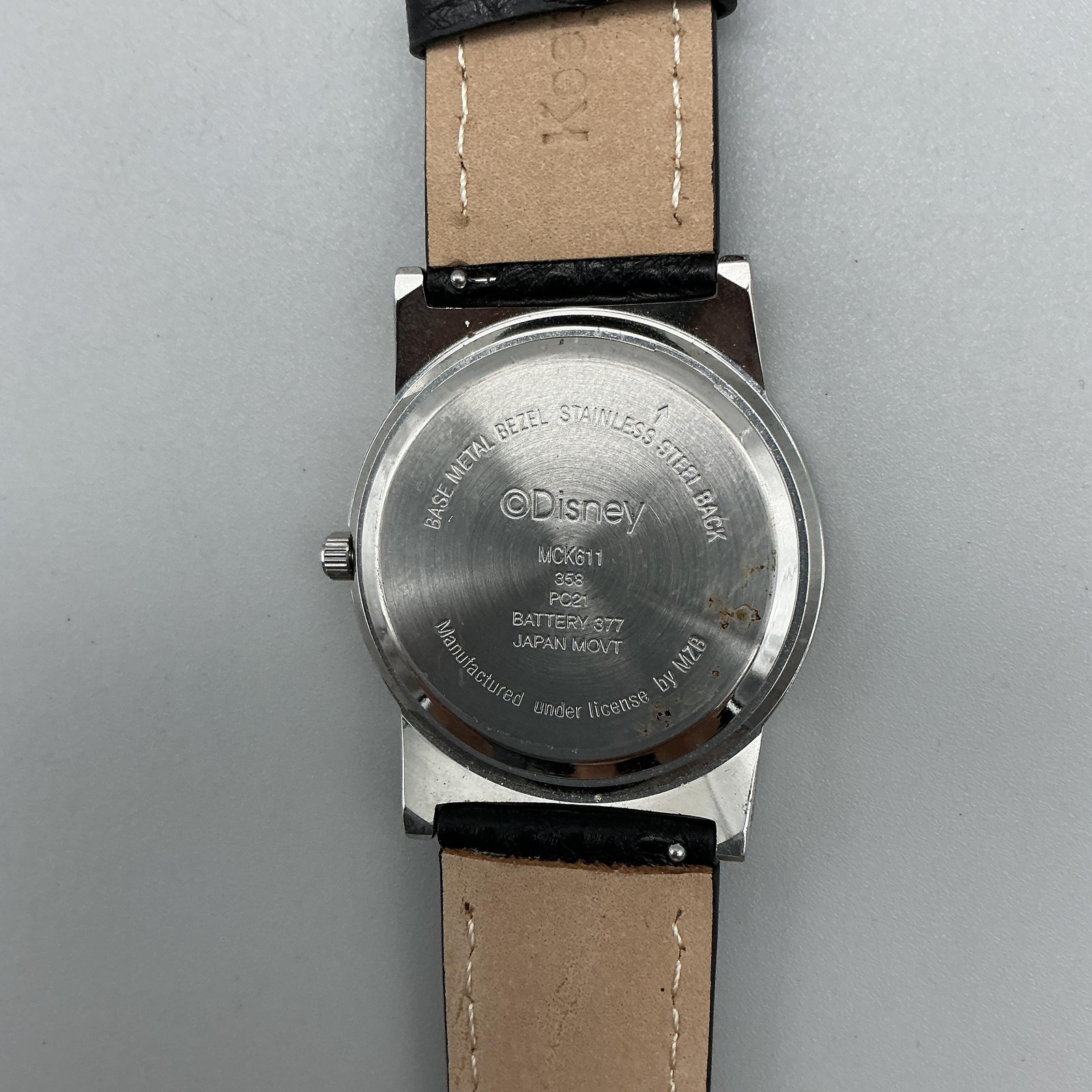 Disney Mens Watch 38mm Mickey Mouse Dial Black Strap Silver Tone New Battery