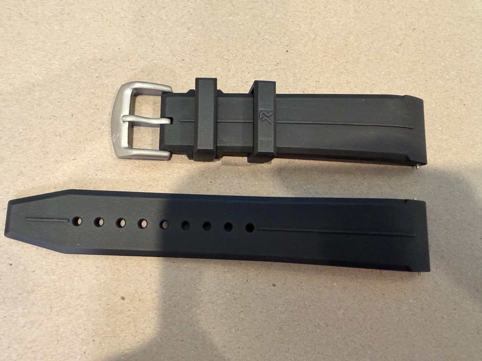 RZE HexaFlex FKM Rubber Watch Band, 20mm, BLACK W/ Titanium UltraHex Buckle