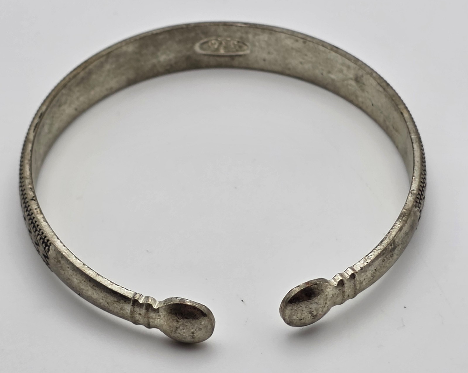 Sterling Silver Chevron Engraved Open Cuff Bracelet 7″ 8.8mm Vintage