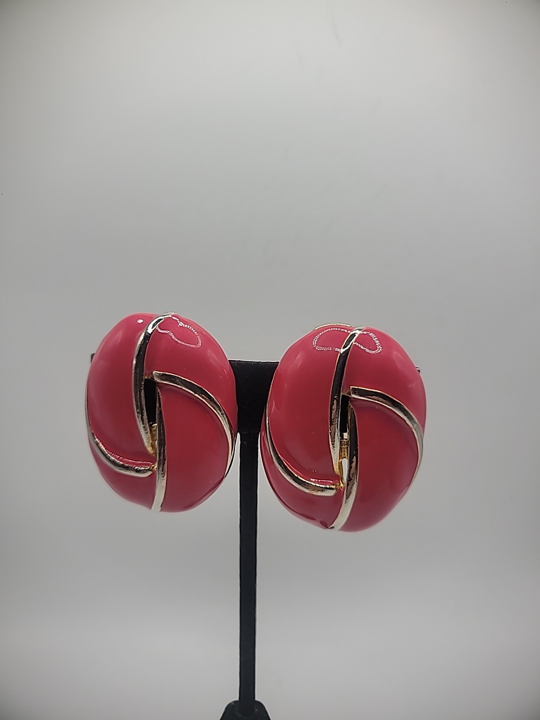 Vintage Earrings Clip On Hot Pink Fuchsia Oval Silver Tone Gold Tone Jewelry