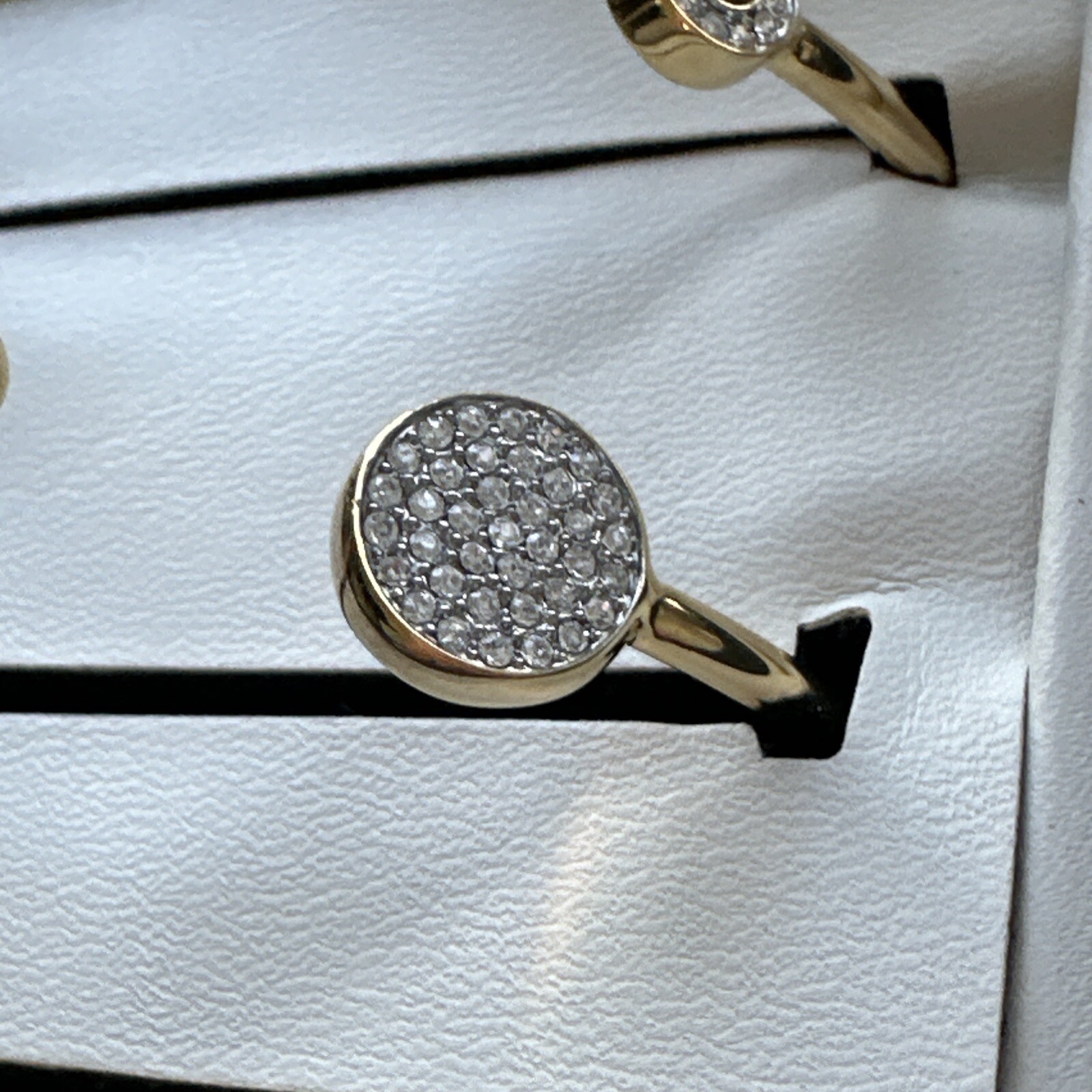 Bulova Box Set with Bangle Bracelets And Crystal Ladies Watch 98X119