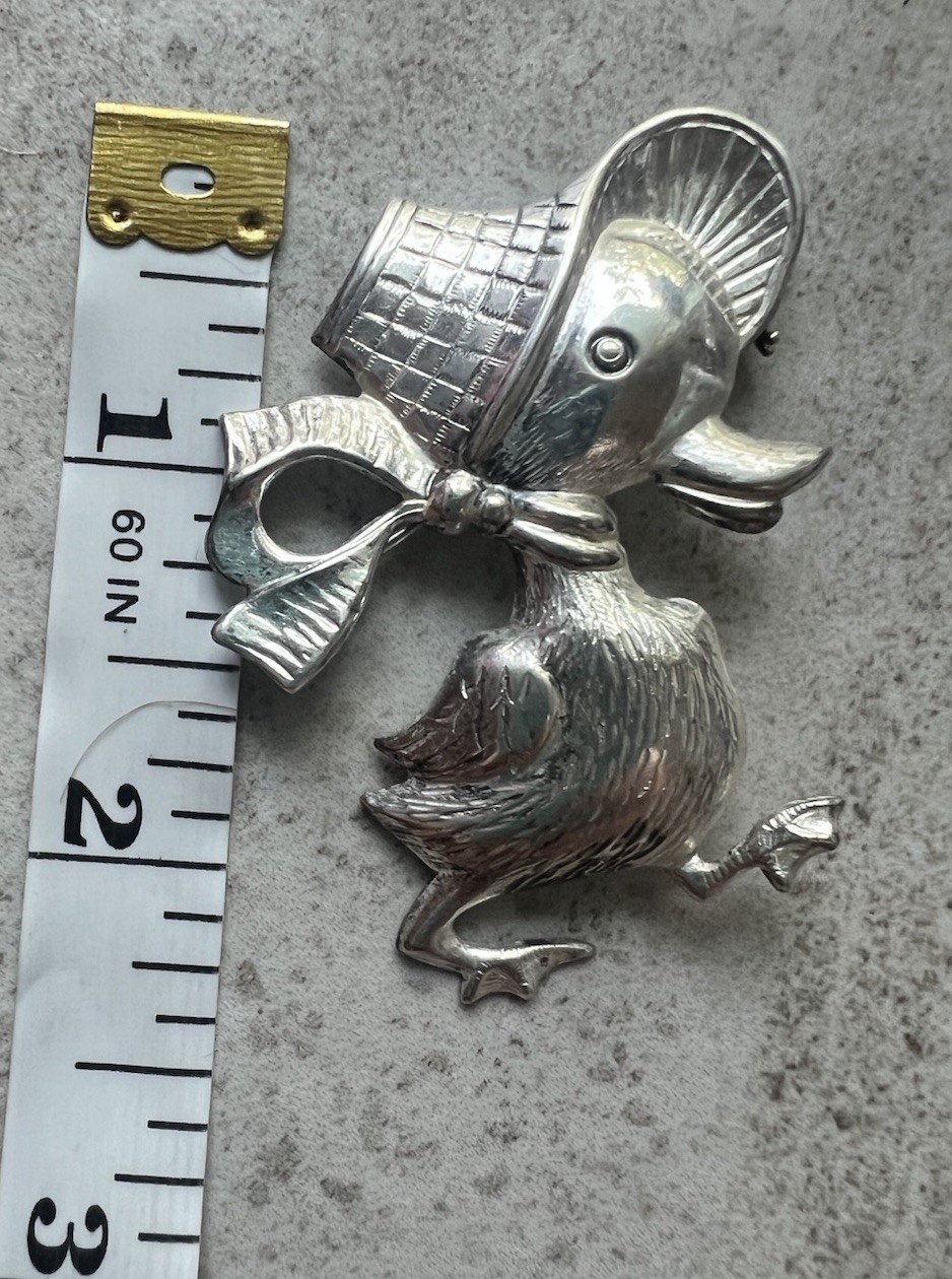 Duck Duckling Hat Bonnet Rare 2 1/4 Inch .925 Sterling Silver Brooch Pin Vtg H4