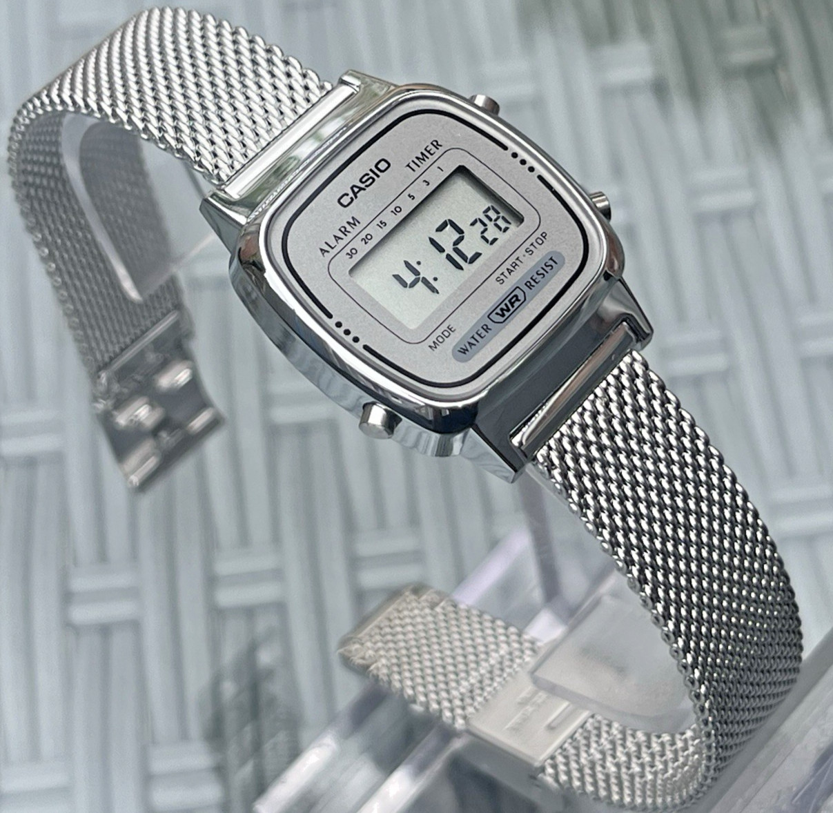 CASIO VINTAGE LA670WEM-7DF WOMENS SILVER MESH CHROME PLATED GREY DIAL WATCH NEW