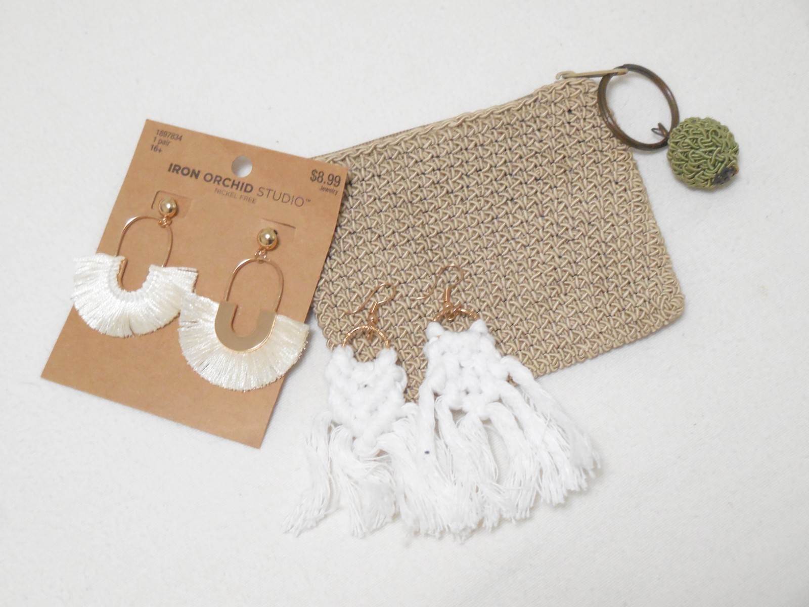 2 Pairs of Women’s Fabric Dangle Earring in Ivory w/ Vintage Woven Coin Bag