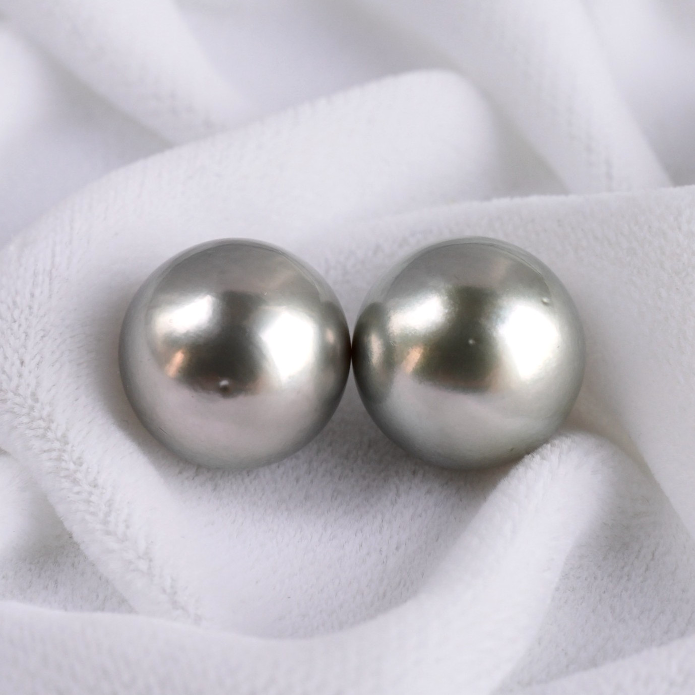 Pair,High Luster 12.3-12.5MM Round Silver-Gray Tahitian Loose Pearl,Half Drilled