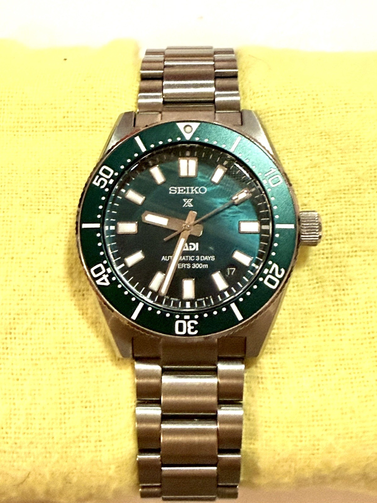 SEIKO Prospex SPB501J1 PADI SE Green Auto Full Set + 3 Strap Tailor NATOs