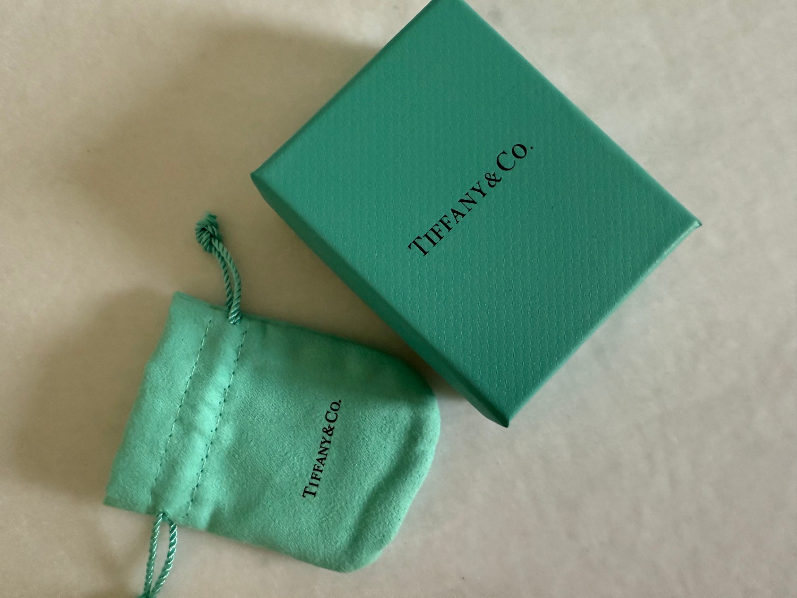 Tiffany & Co Empty 3.75″ x 3″ x 1.5″ Blue Gift Box/Travel Pouch 2pc set new