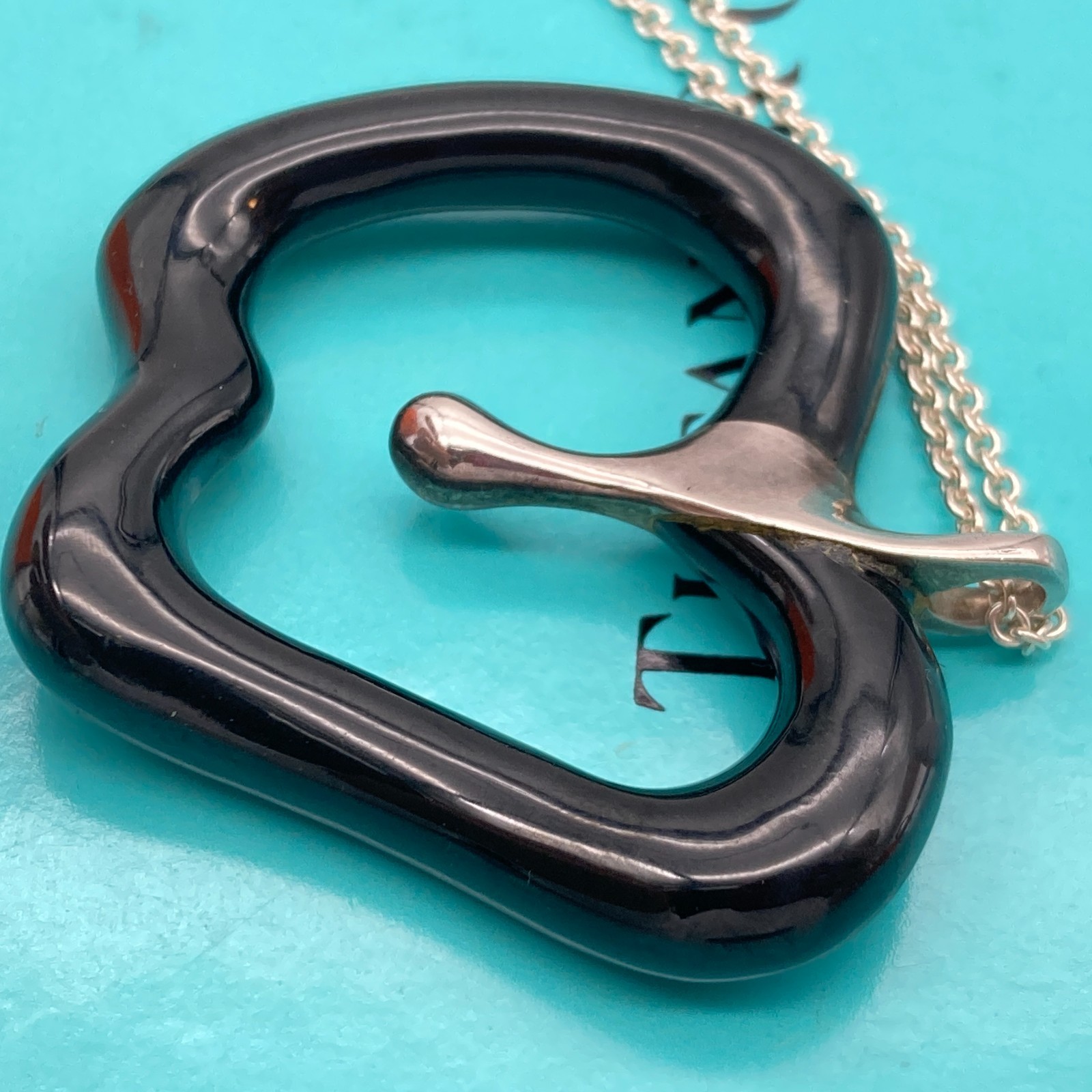 Tiffany & Co. Apple Black Jade 29″ Elsa Peretti Necklace 15.0g