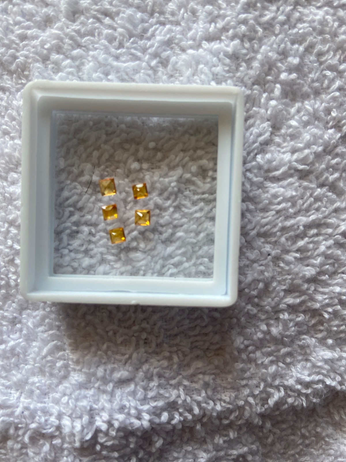 1 carat in total natural square yellow sapphire