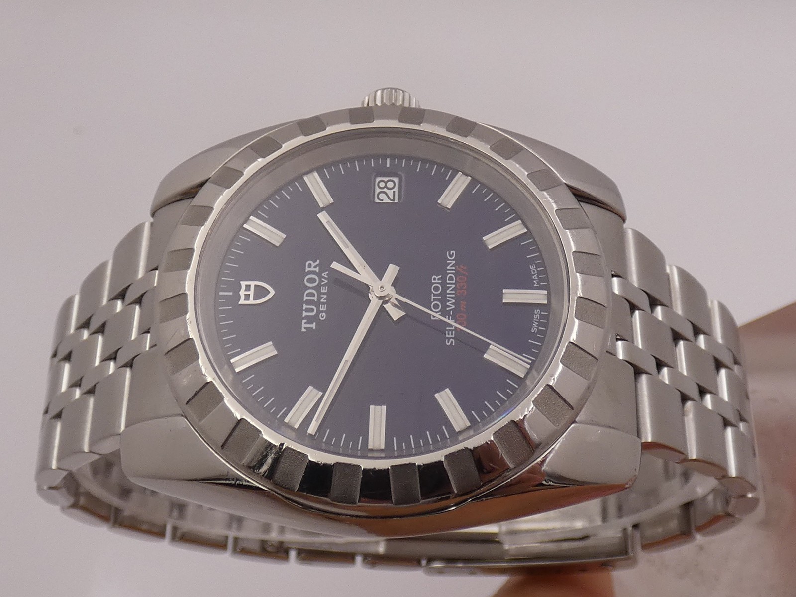 TUDOR CLASSIC DATE 21010 BOX&PAPERS YEAR 2012 BLUE DIAL AUTOMATIC STEEL WATCH