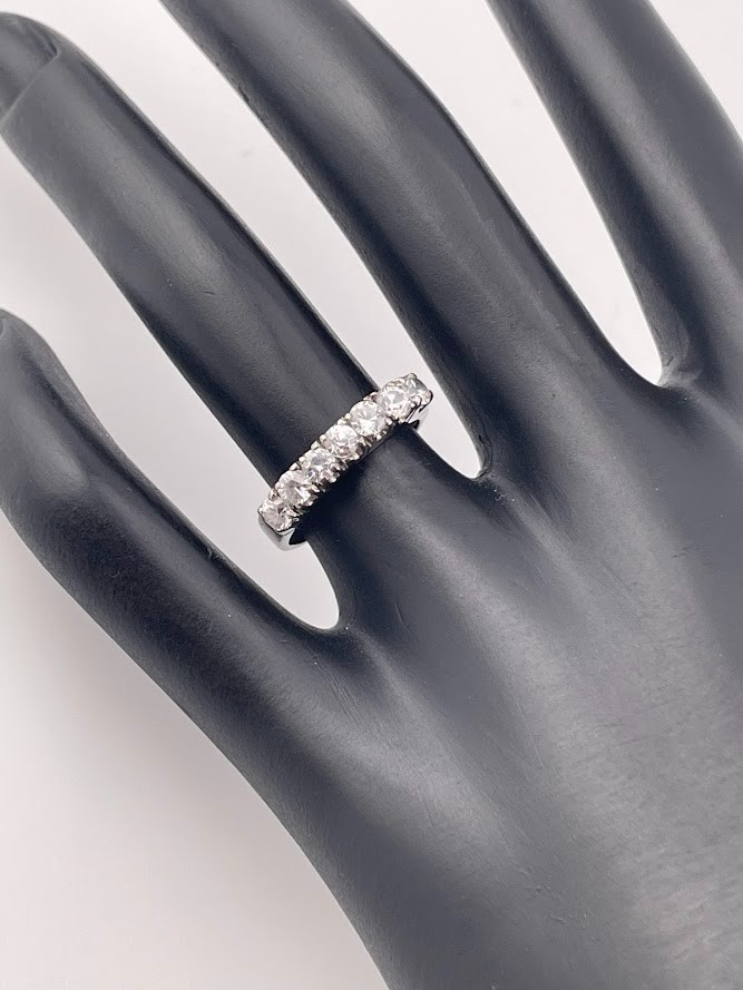 SIGNED 925 STERLING SILVER SEVEN CZ 3.7MM BAND RING SIZE 5.5 WEDDING 763