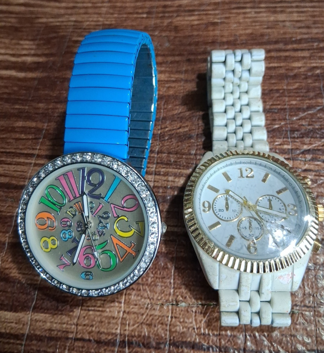 Womans Watches Geneva-Adrienne-Studio-Fosil-Armitron For Parts/Repair Lot Of 10
