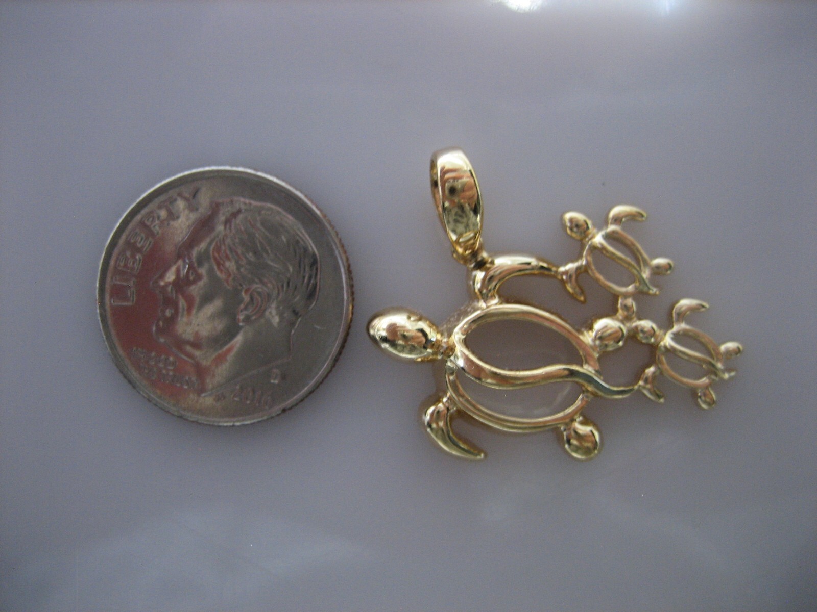 VINTAGE 14K YELLOW GOLD MAMA TURTLE W/BABIES PENDANT 3.2 GRAMS