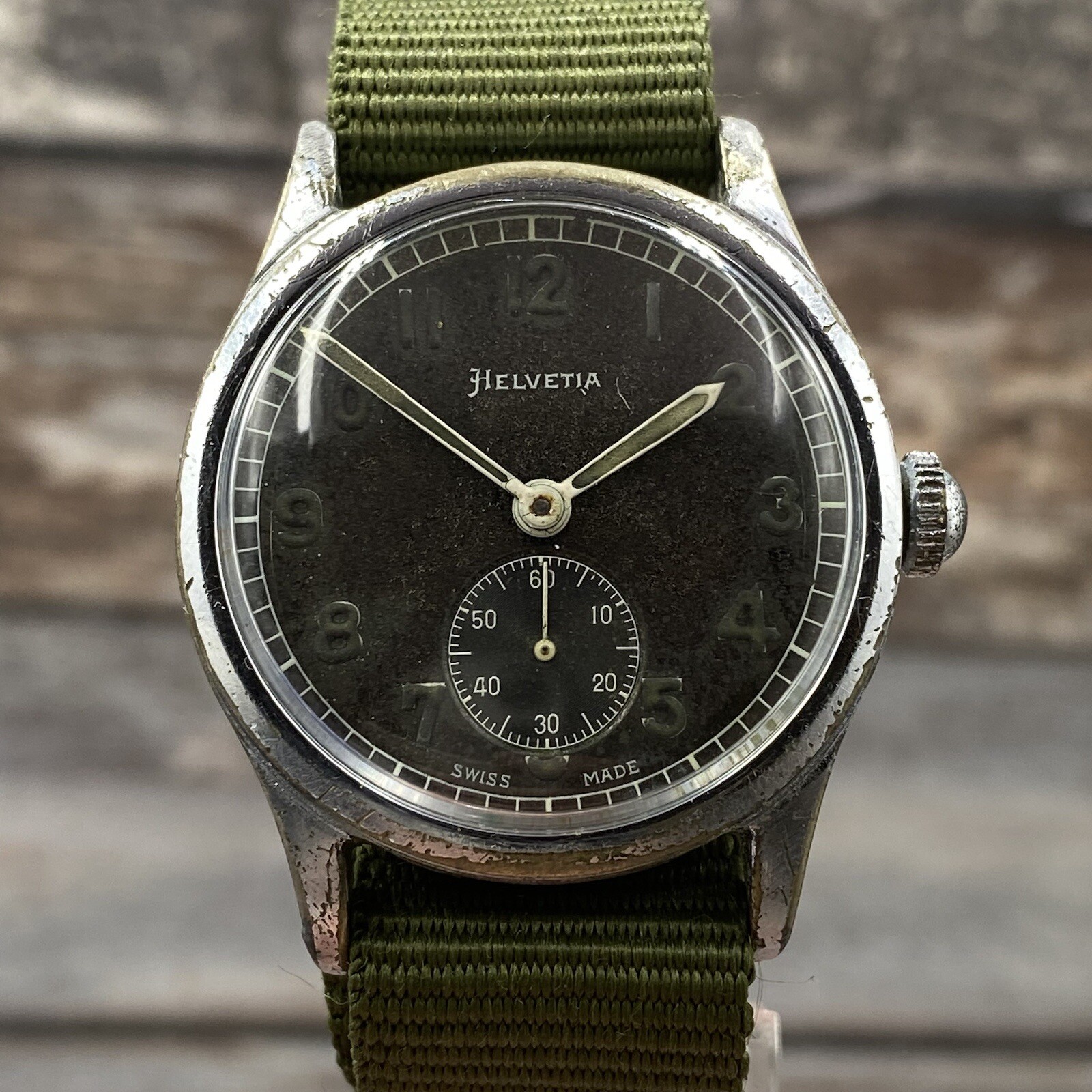 Vintage Helvetia 17 Jewel 82 A Swiss Watch Military Style 3190 2