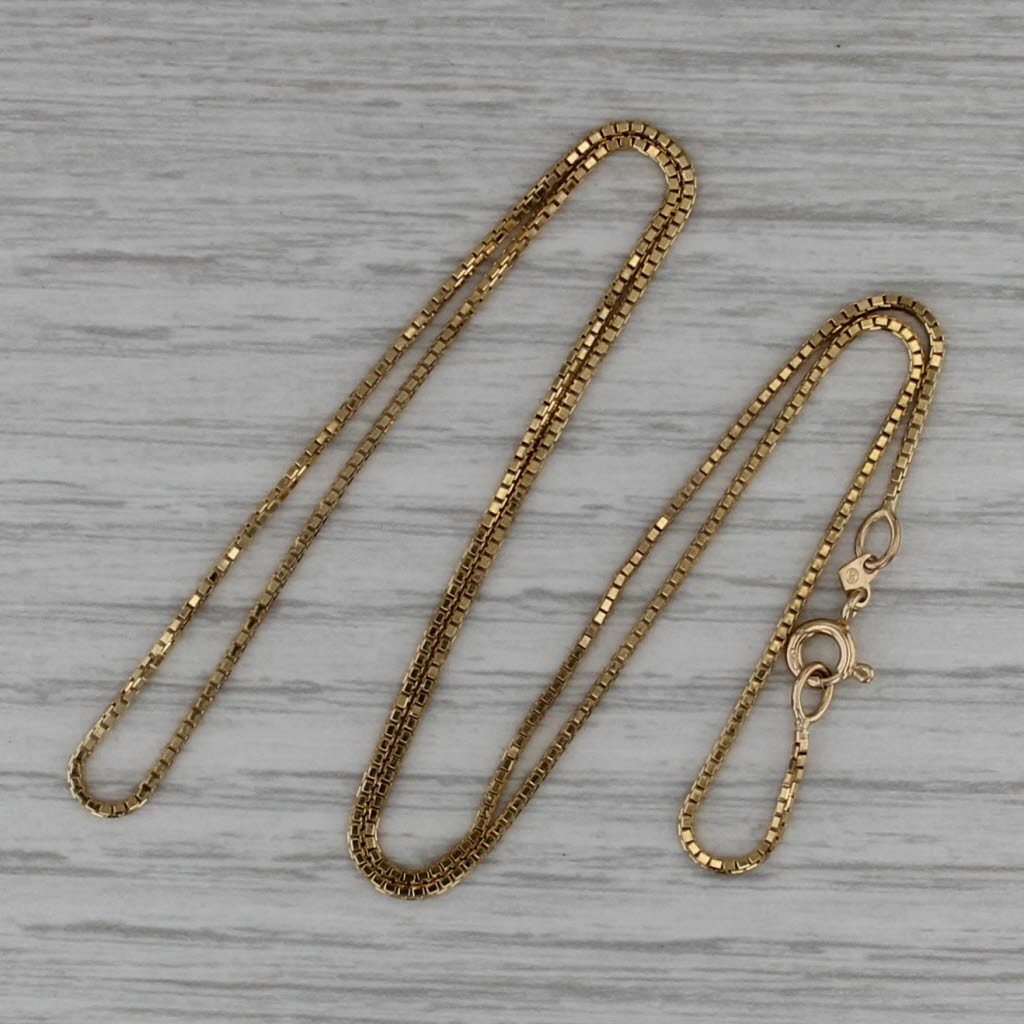 17.75″ 1.1mm Box Chain Necklace 14k Yellow Gold Italian
