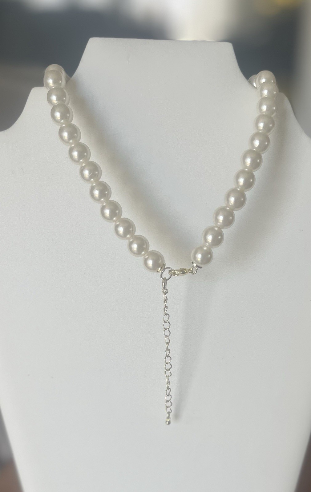 Pretty Signed NVC Faux Pearl Rhinestone Heart Pendant Necklace 19 1/2 Inch
