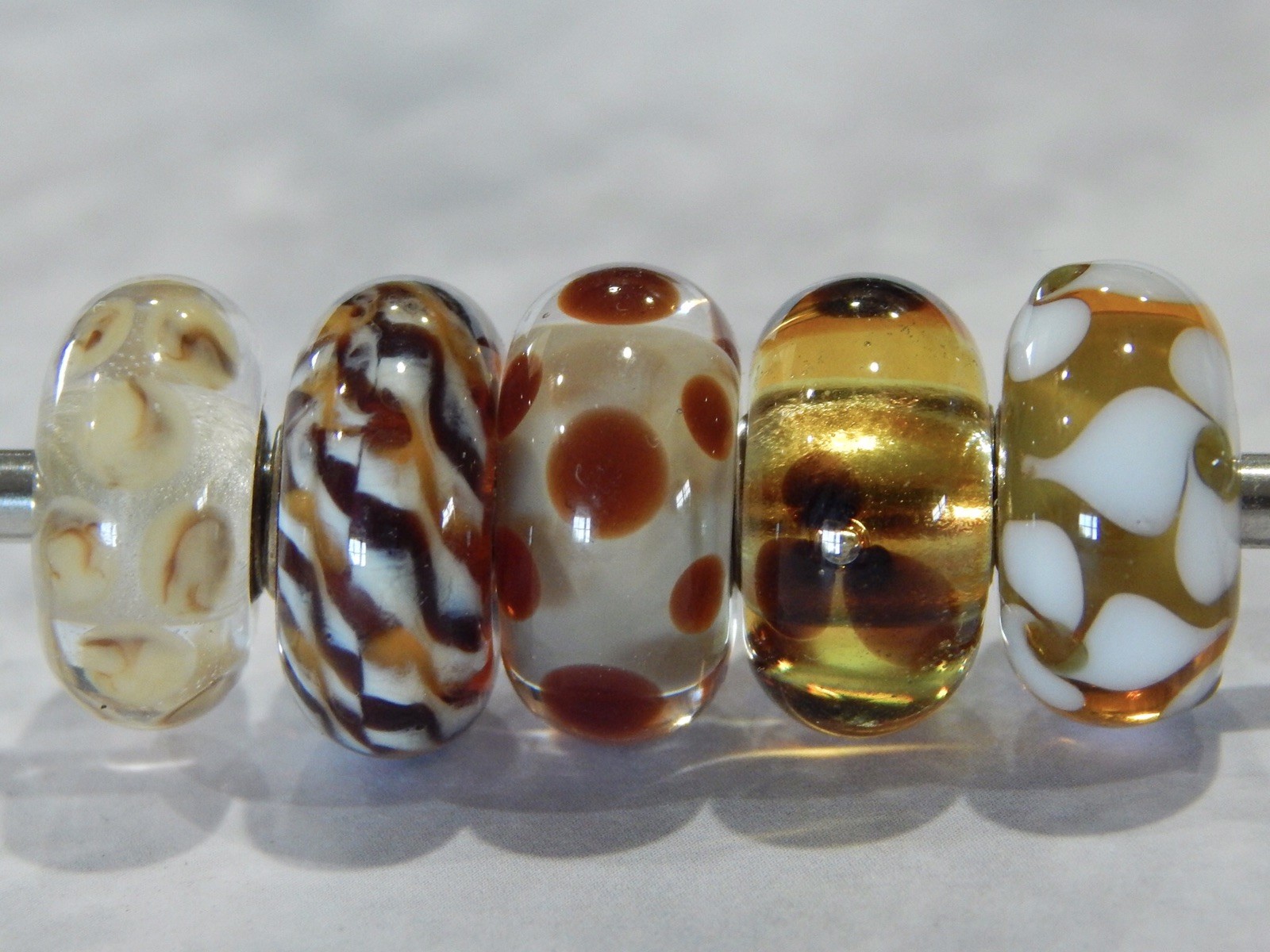 TROLLBEADS Fur Dot BEAD #1 RARE & RETIRED 2008 MUSEUM BEAD (ONE BEAD) NEW!