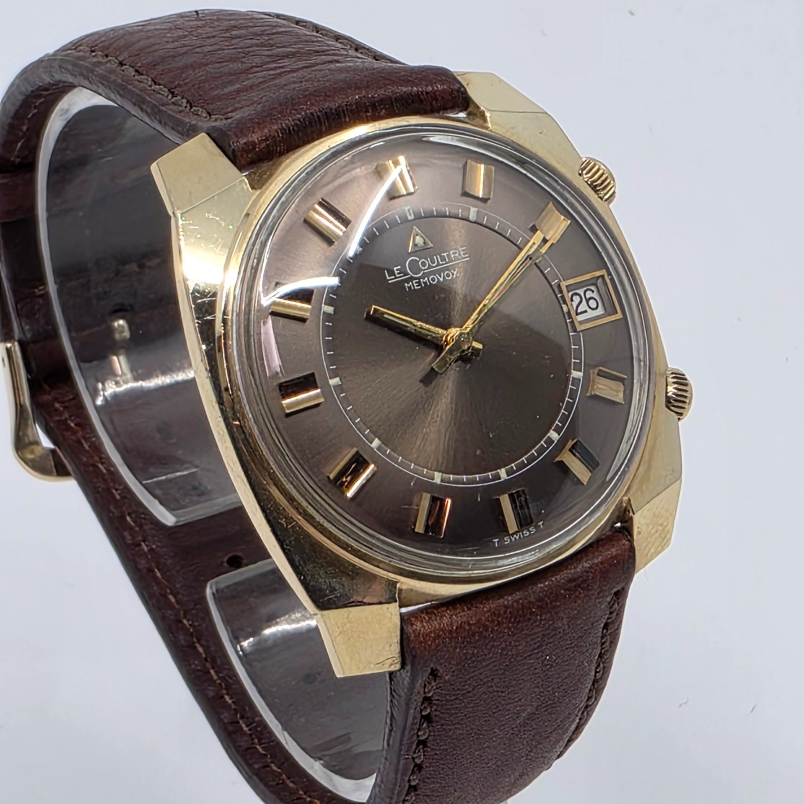 Jaeger Le Coultre Memovox Gold Filled Date Alarm Sunburst Dial 34mm