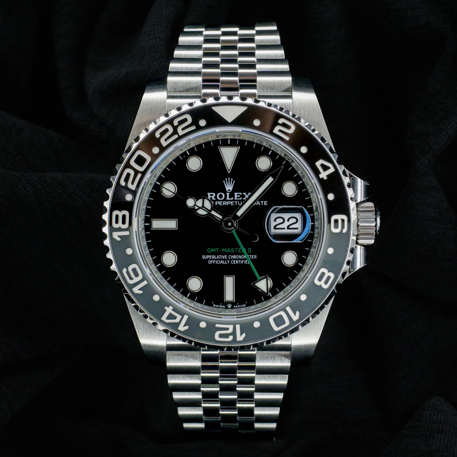 Rolex GMT-Master II Bruce Wayne Jubilee Bracelet 40mm Complete Set 126710GRNR