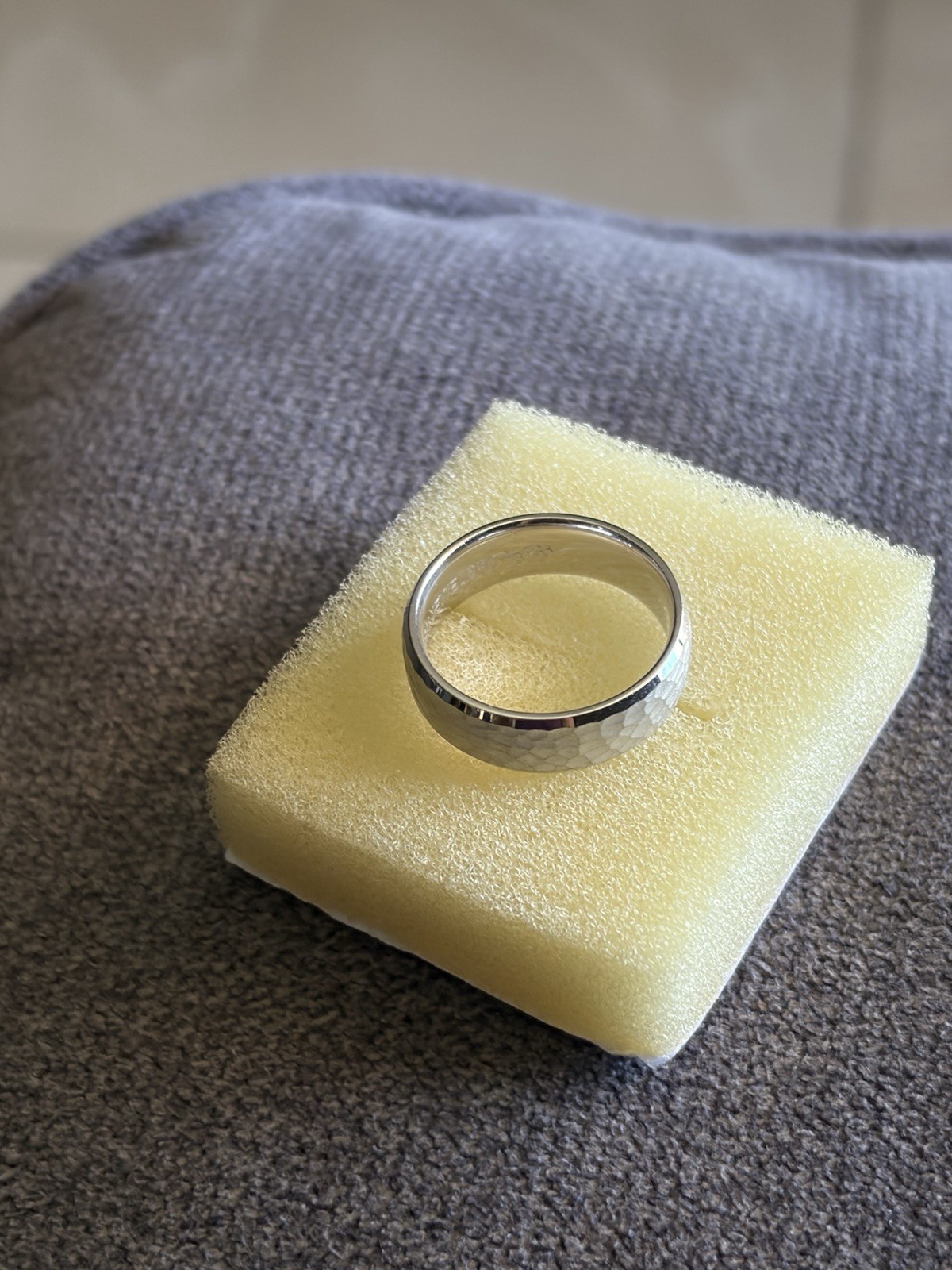 935 Argentium Silver High Polished 7mm Wedding Band Size 10