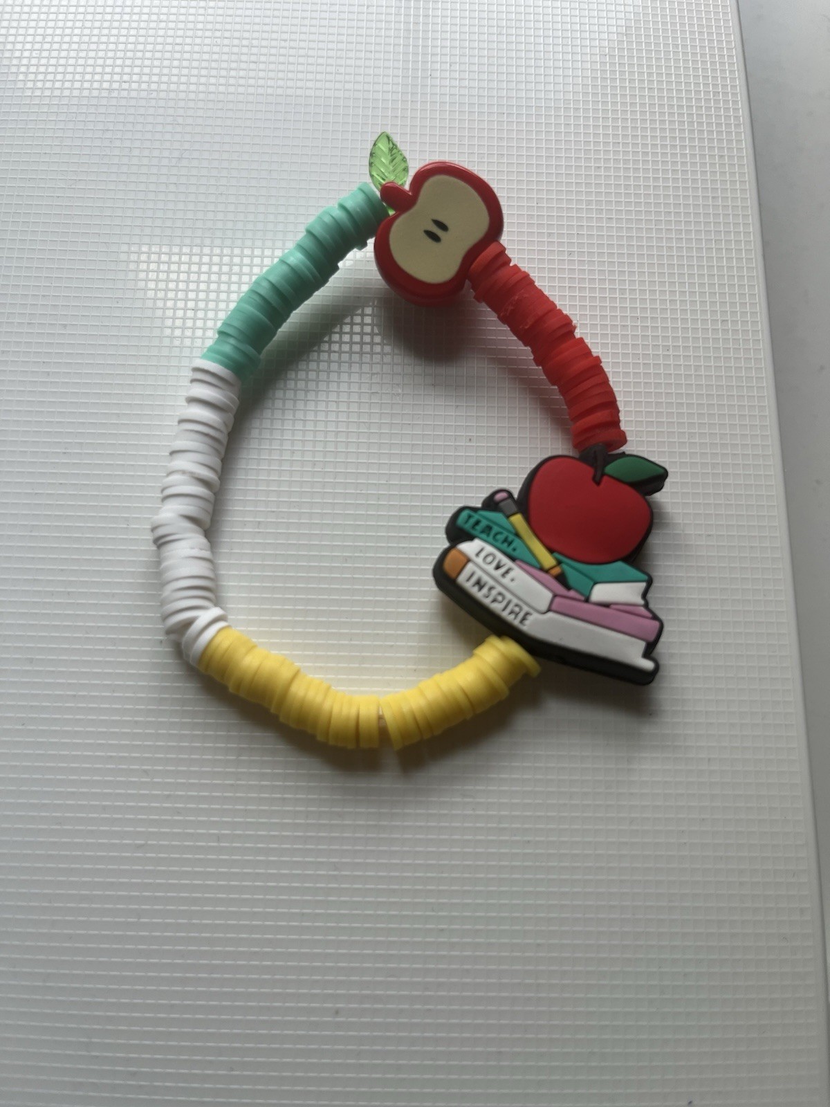 Unisex Kids Multicolor Plastic Stretch Beaded Dangle Charm Bracelet Apple