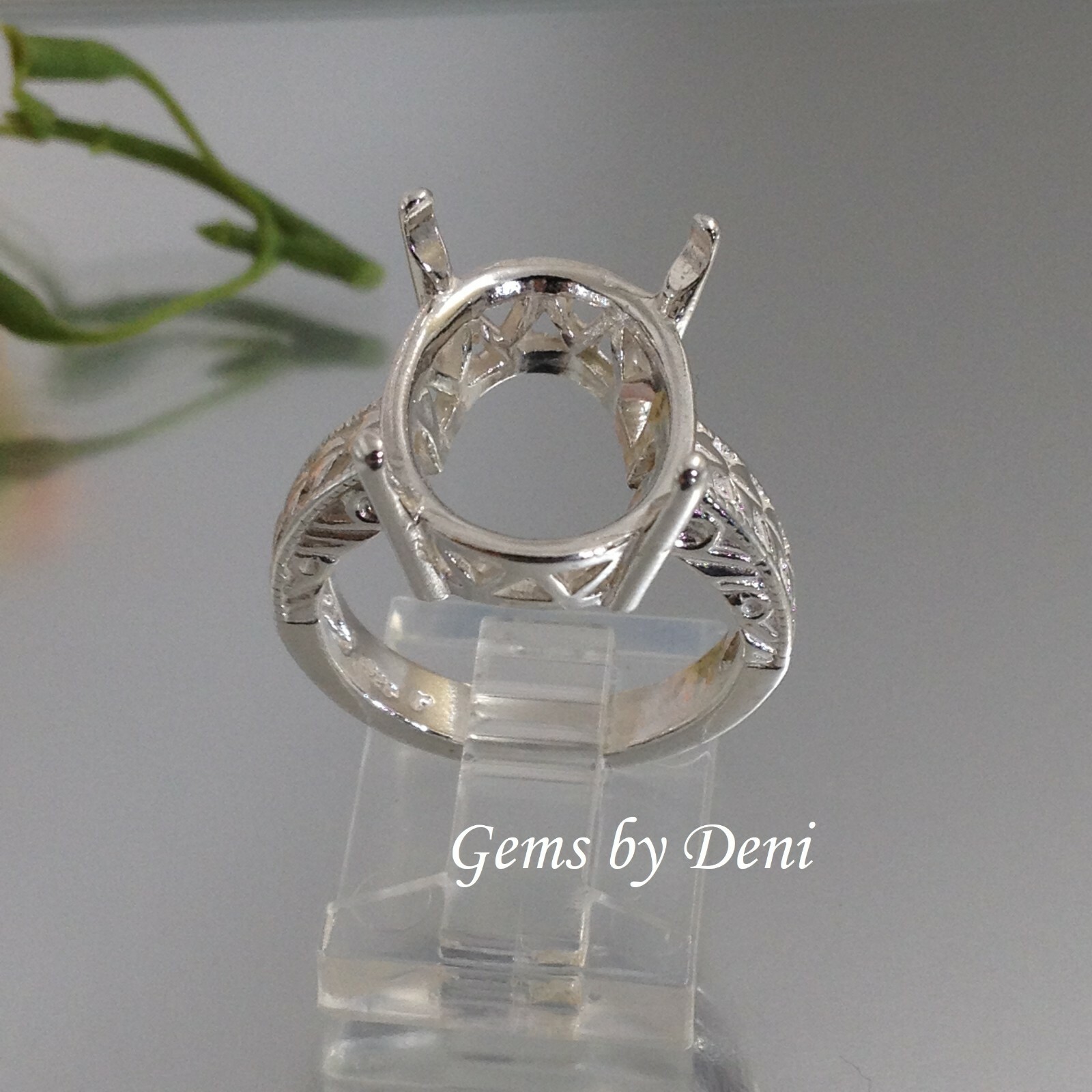 (7×5-18x13mm) Oval Engraved Shank Sterling Silver Ring Setting Size 7