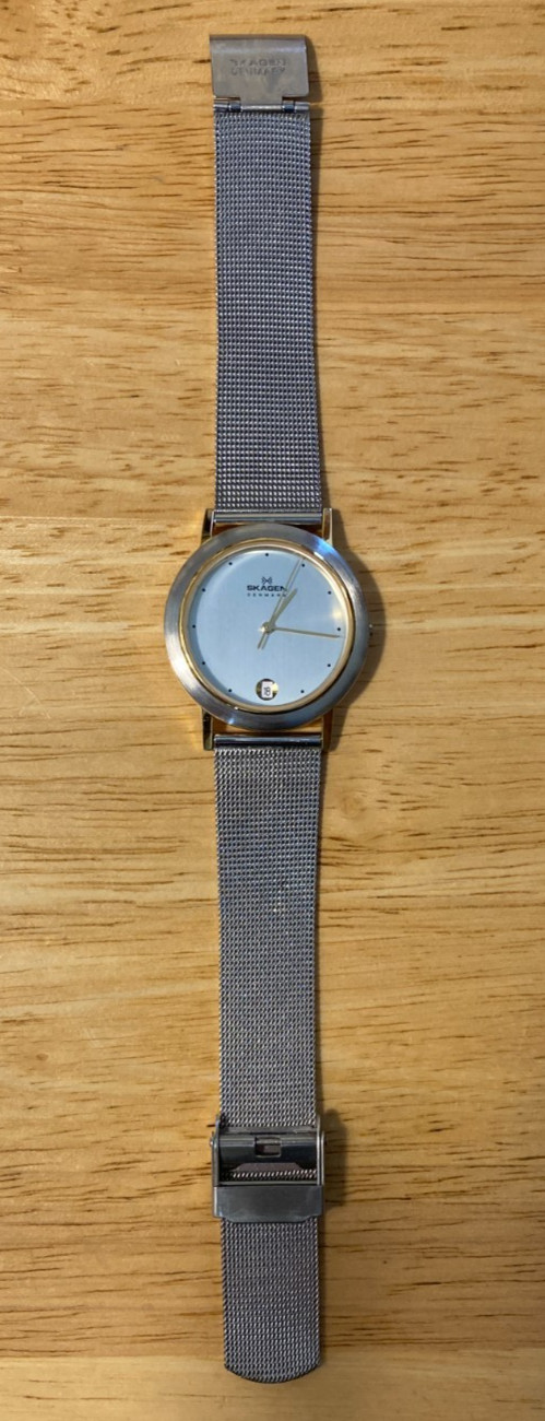 Skagen Denmark 16LGS Men’s Gold Tone Watch White Dial Date Mesh Band Quartz
