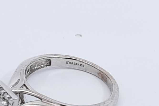 0.57cttw Dimaond Ring In 10k White Gold 3 Grams Size 7 Eb0226oxzdu