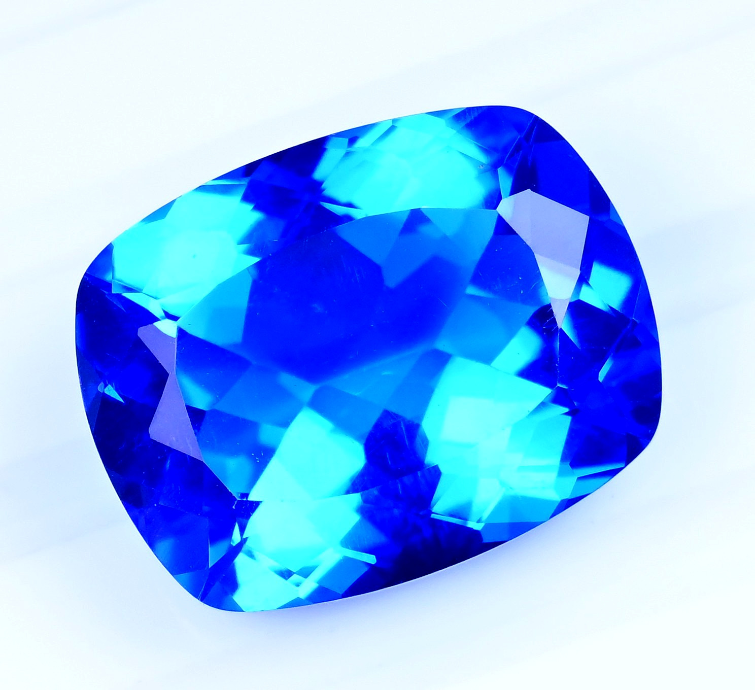 26.75 CT Natural Rare Lustrous Blue Tanzanite Certified Flawless Loose Gemstone
