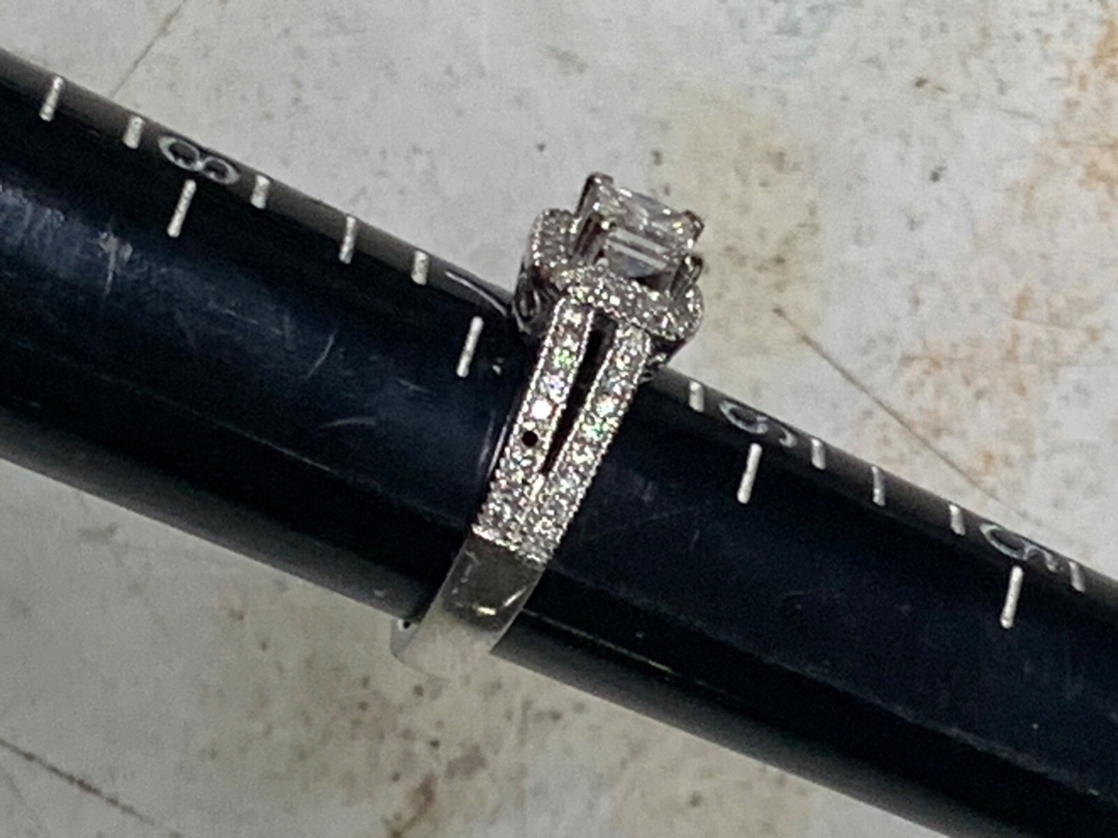 Zales 0.82ct Princess Diamond Engagement Ring 14k White Gold Size 6.5 (read)