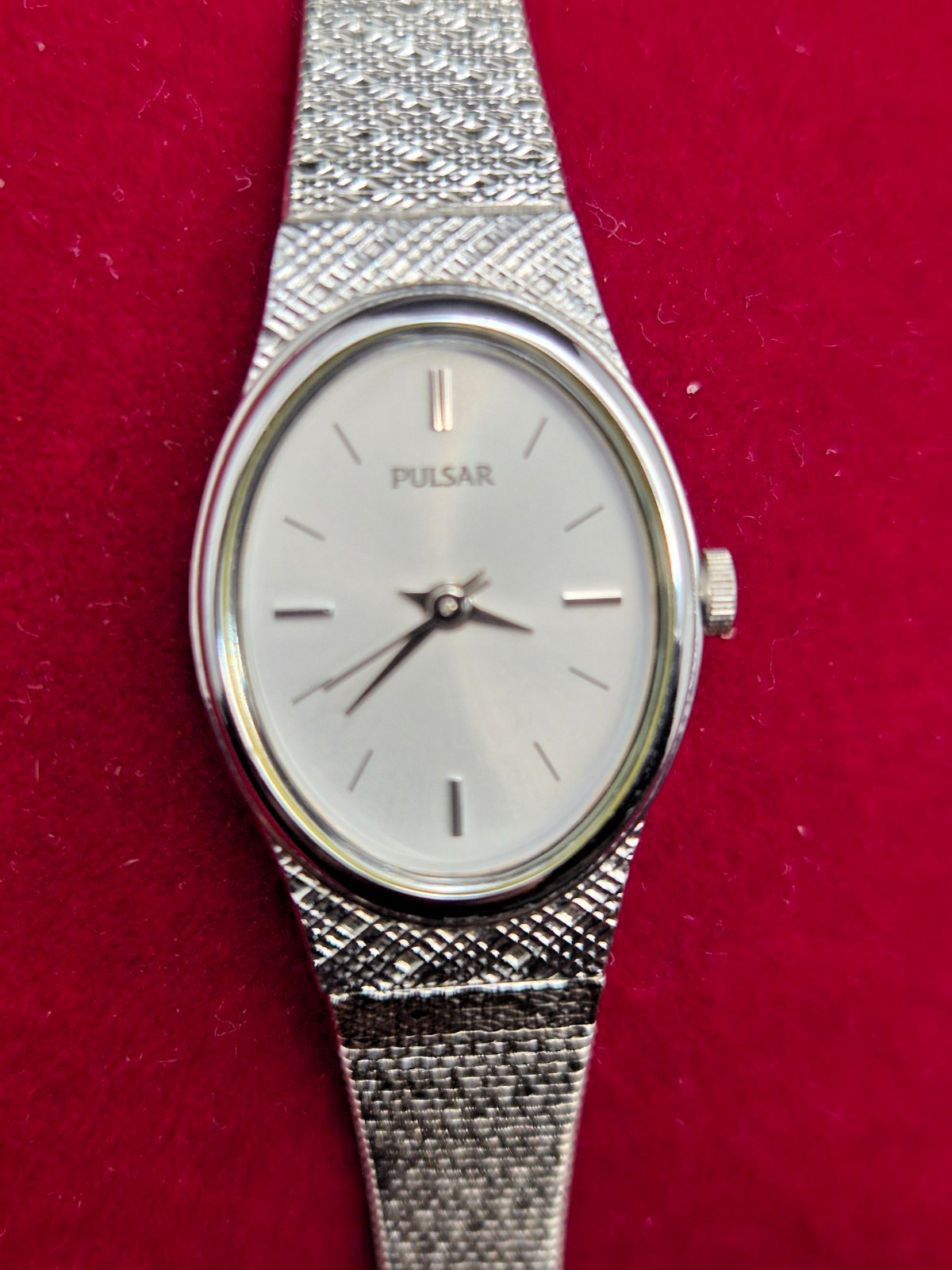 Rare Vintage PULSAR Ladies Dainty Silver Tone Dress Watch-VGC/Working
