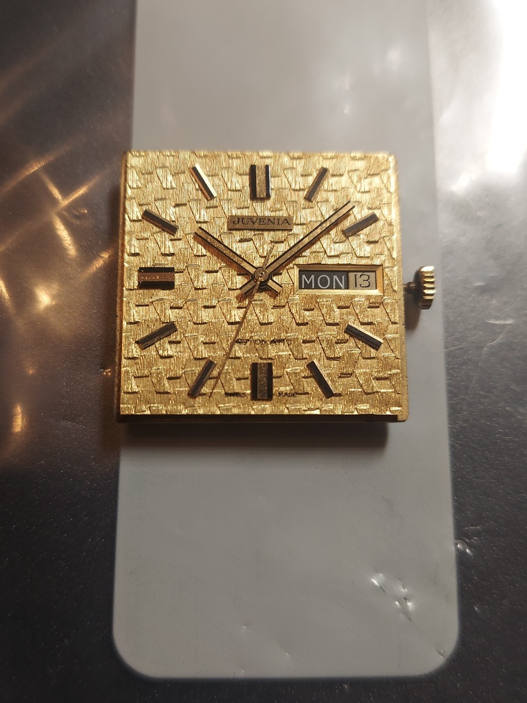 Juvenia Watch Movement Automatic Calendar D-D MENS 17 JEWELS CAL 11211-1