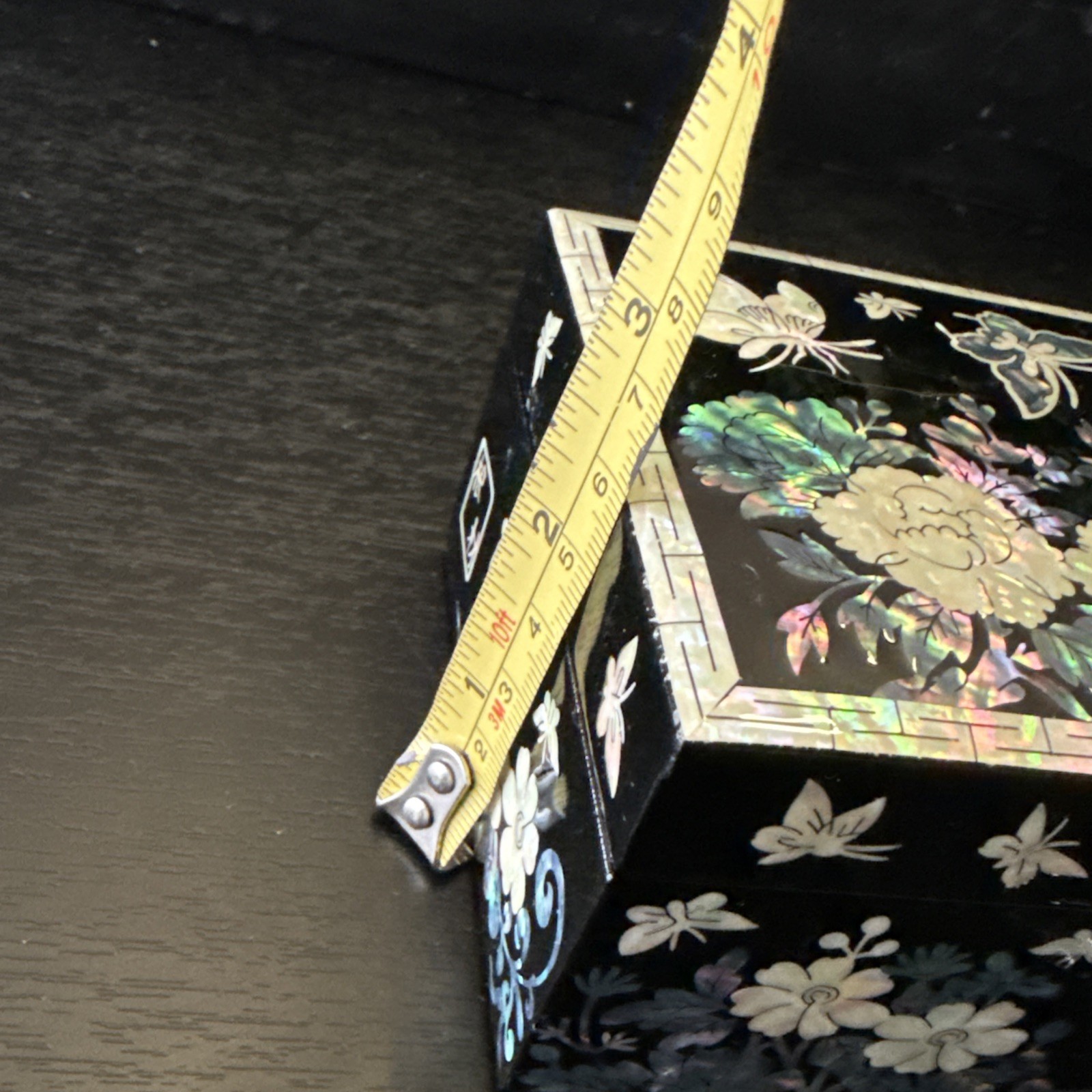 February Mountain Mother Of Pearl Inlay Laquer Jewelry Box Made in Korea 5.5×3.5