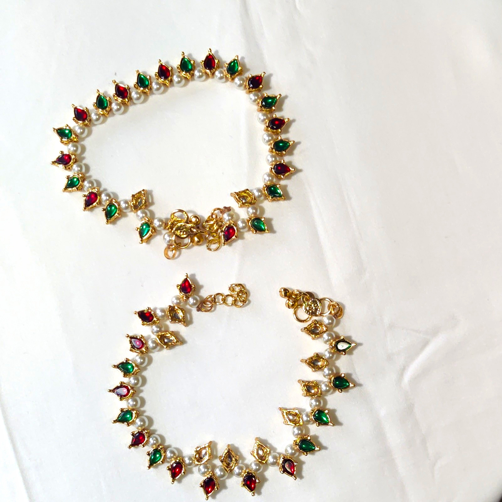 Gold Tone Red/Green Glass Pearl Jewelry Anklet