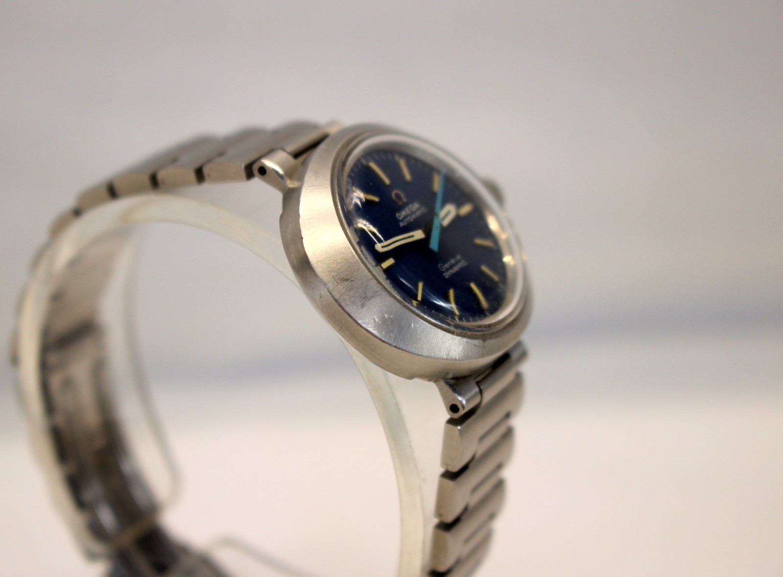Ladies OMEGA GENEVE DYNAMIC Automatic Watch BLUE DIAL Signed Bracelet RUNNING!